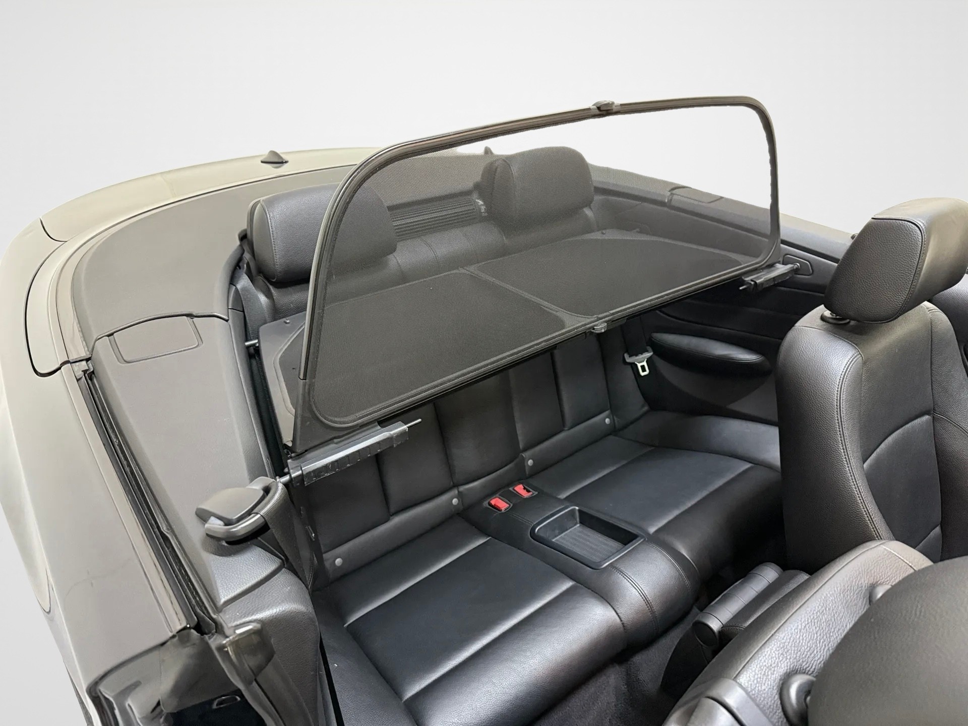 BMW 135i Cabrio DSG-image-12
