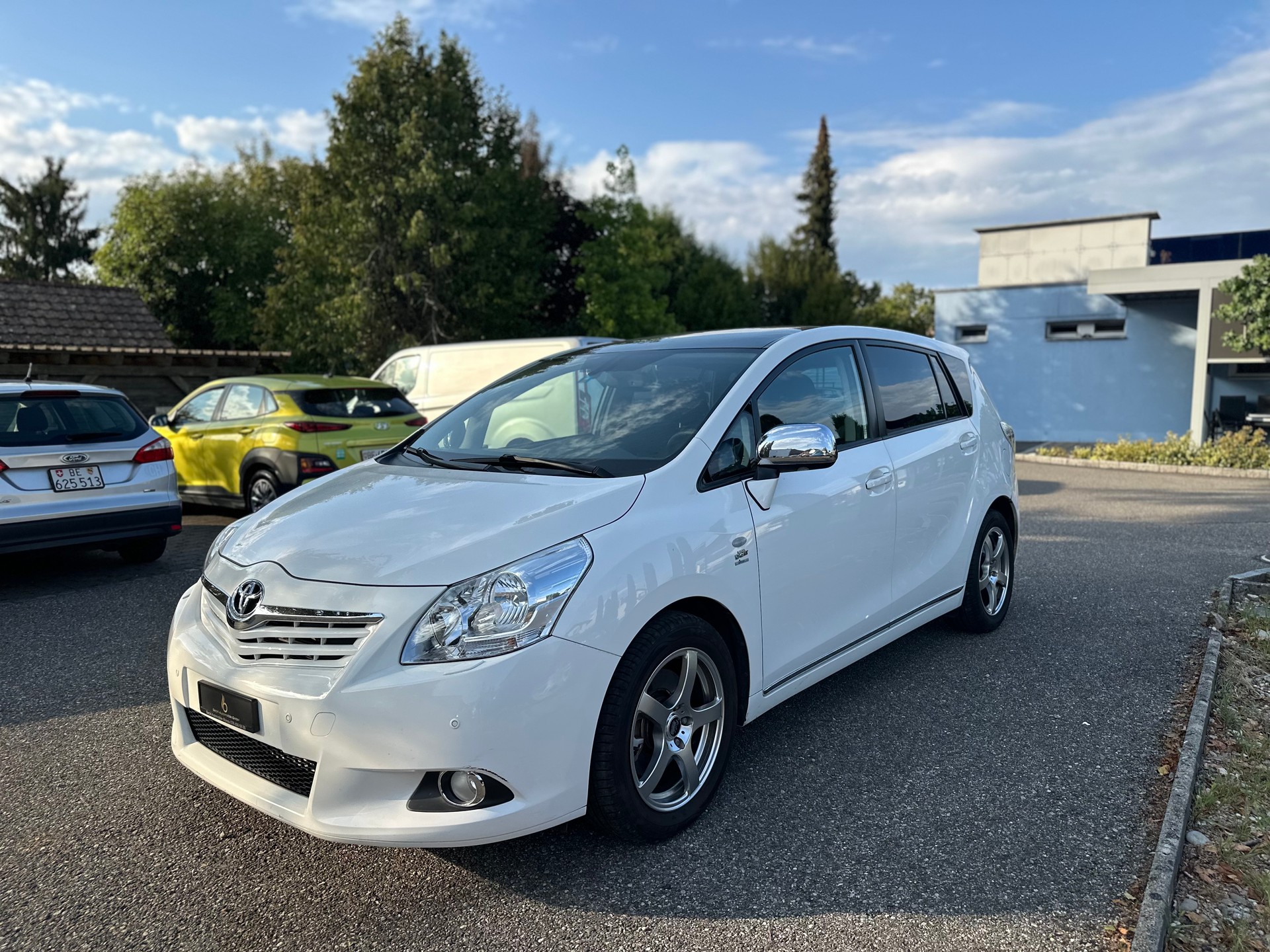 TOYOTA Verso 2.2 D-CAT Linea Sol-image-3