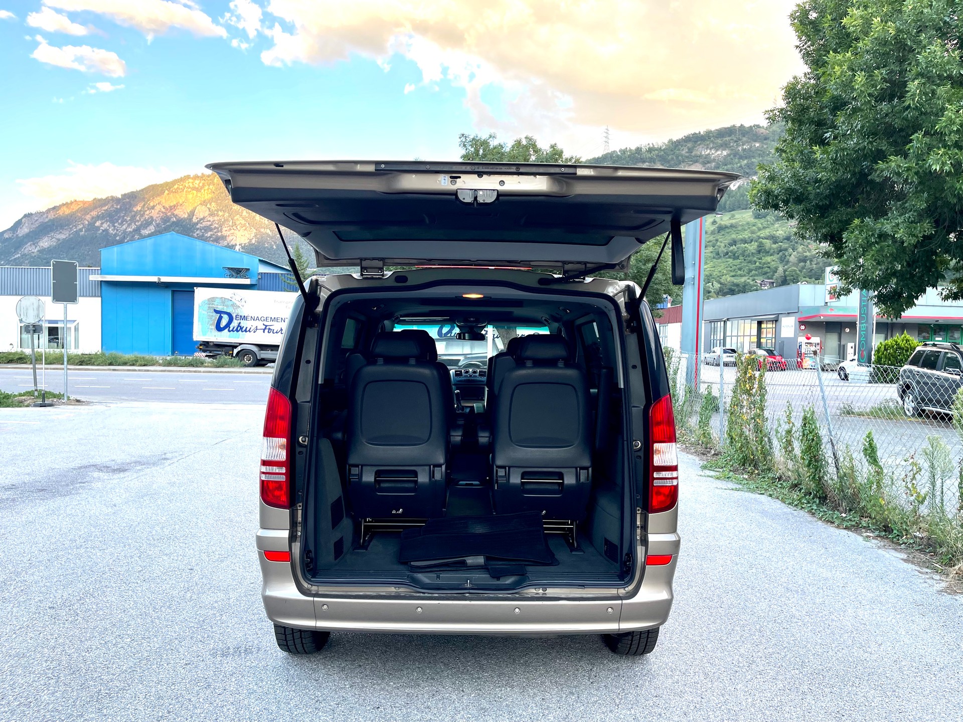 MERCEDES-BENZ Viano 3.0 CDI Blue Efficiency Ambiente A-image-23