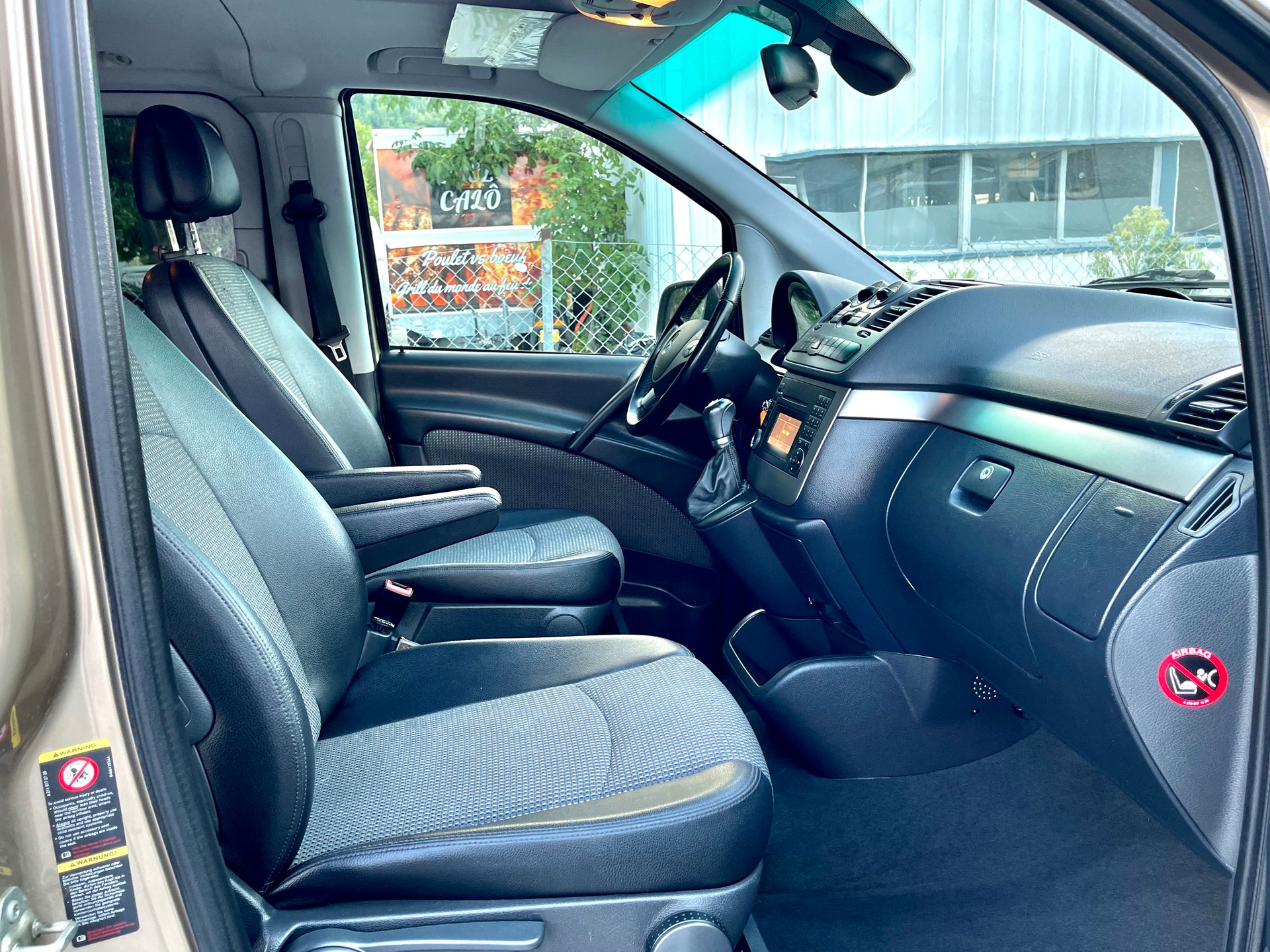 MERCEDES-BENZ Viano 3.0 CDI Blue Efficiency Ambiente A-image-10