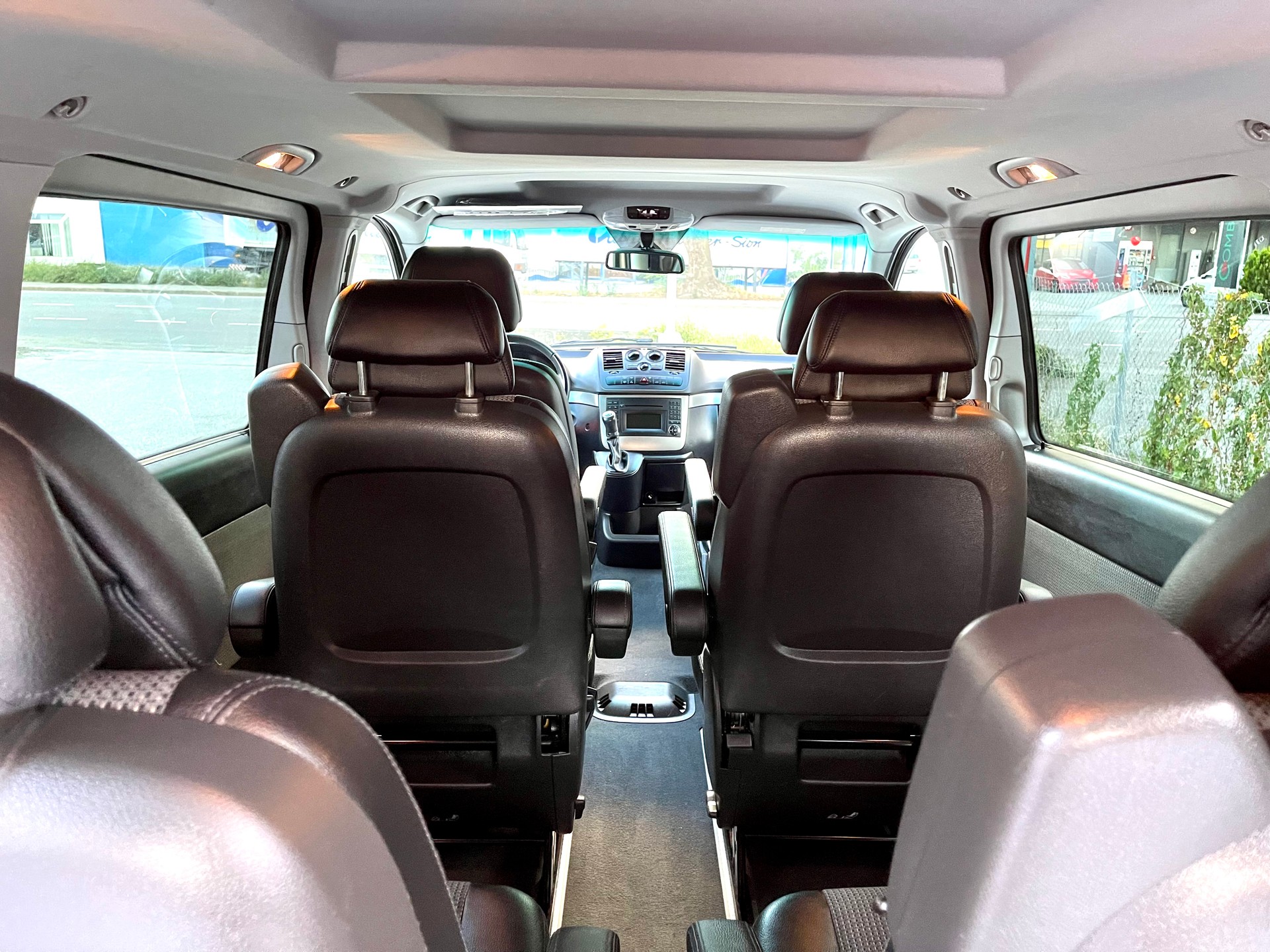 MERCEDES-BENZ Viano 3.0 CDI Blue Efficiency Ambiente A-image-26