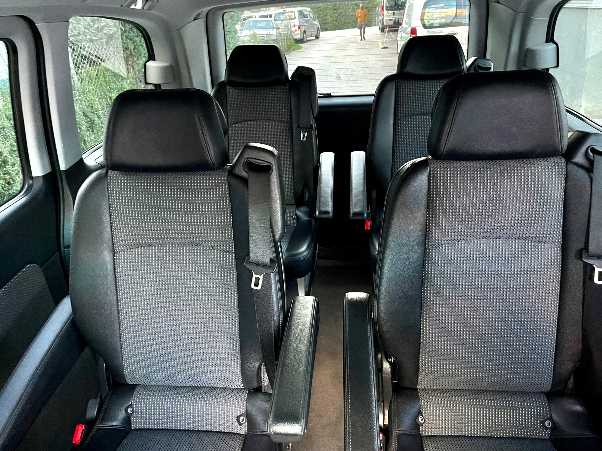MERCEDES-BENZ Viano 3.0 CDI Blue Efficiency Ambiente A-image-22