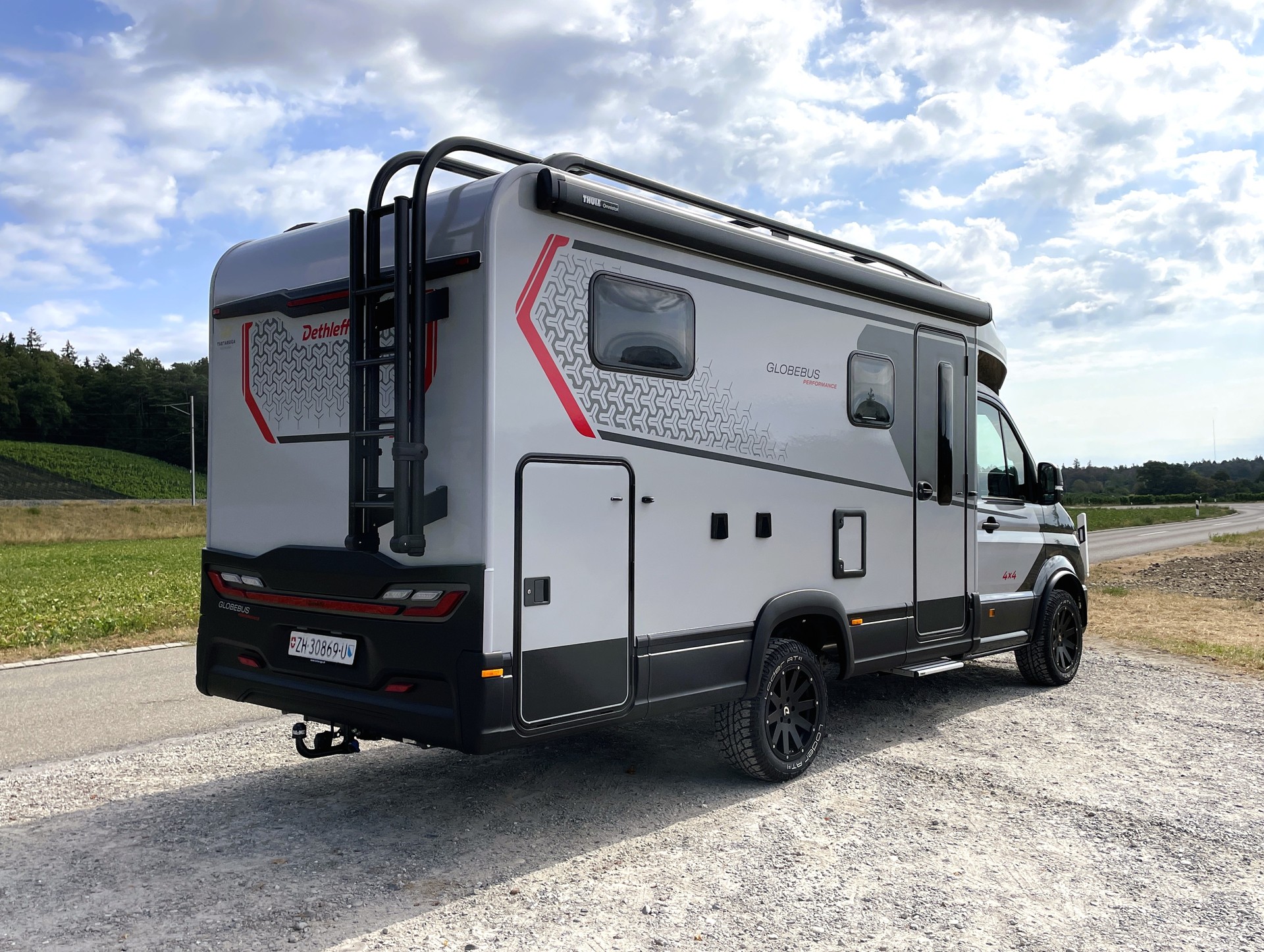 DETHLEFFS Globebus Performance 4x4 auf Basis VW Crafter-showroom-element-3