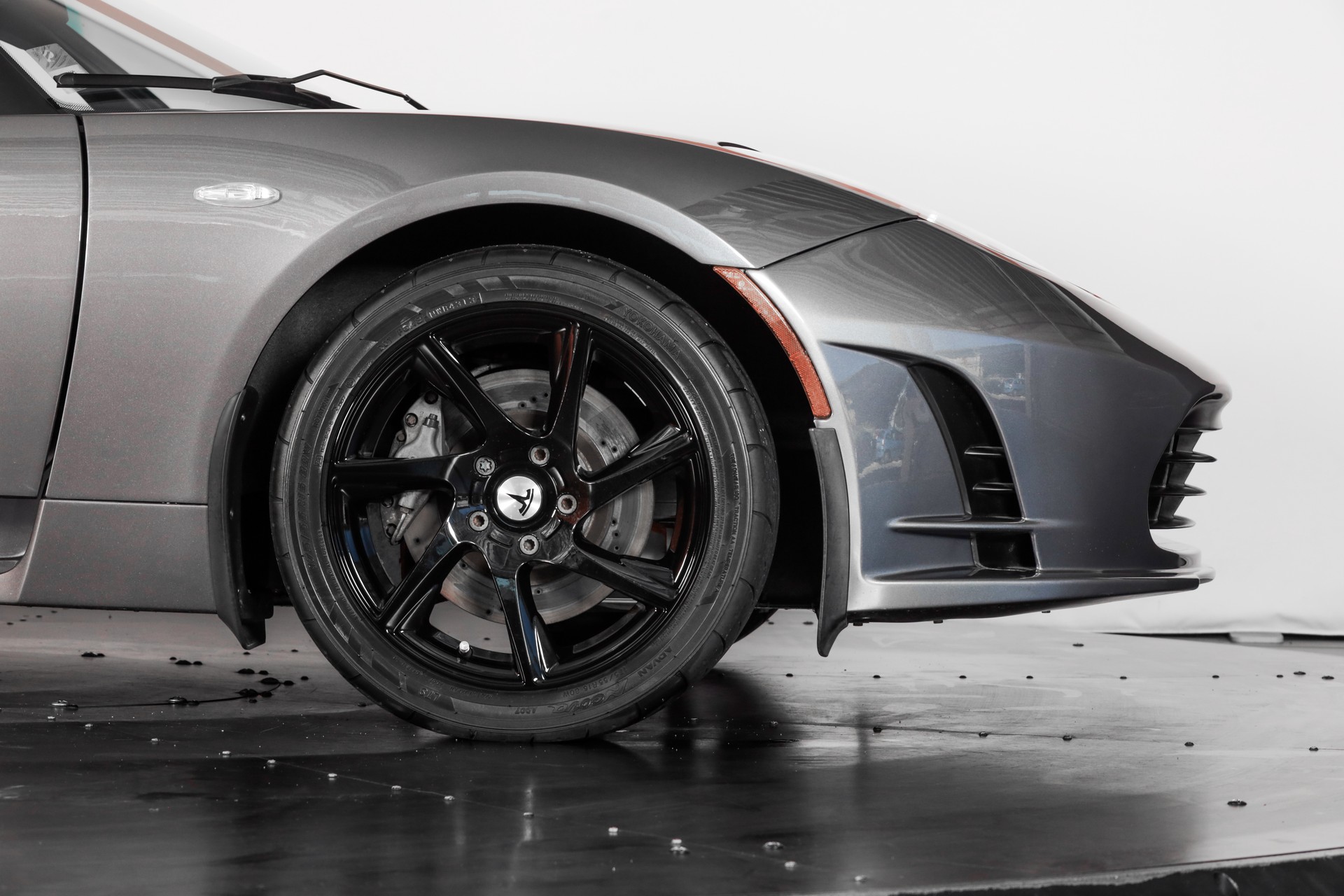 TESLA Roadster * Carbon Hard-top * 8 wheels-image-7
