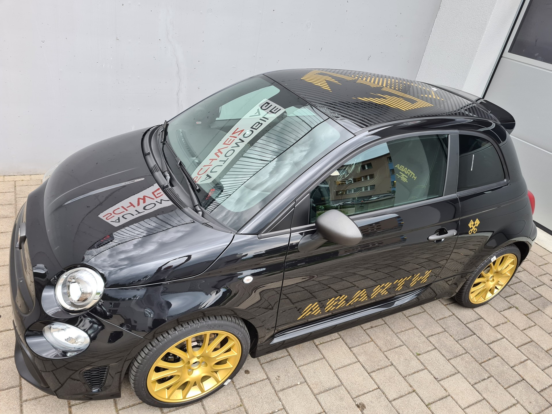FIAT 695 1.4 16V Turbo Abarth 75° Anniversario-image-1