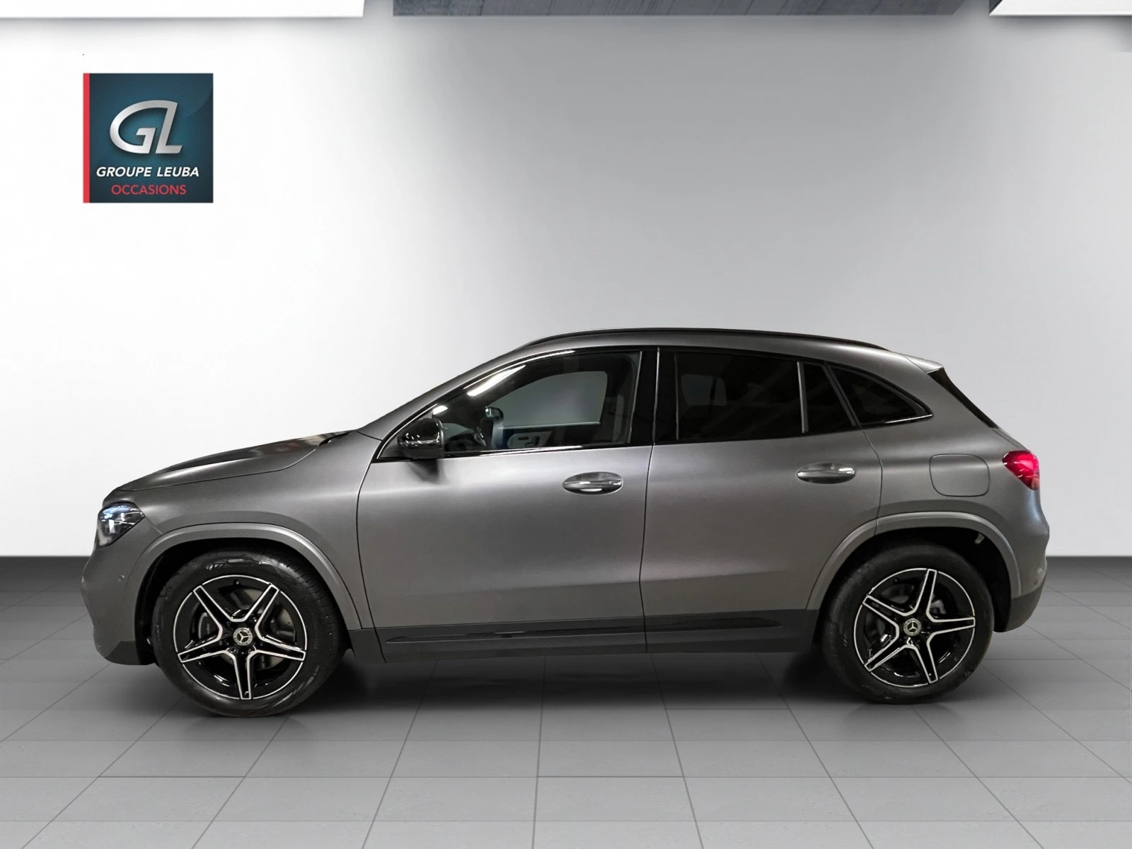 MERCEDES-BENZ GLA 250 4Matic 8G-DCT Swiss Star-showroom-element-2