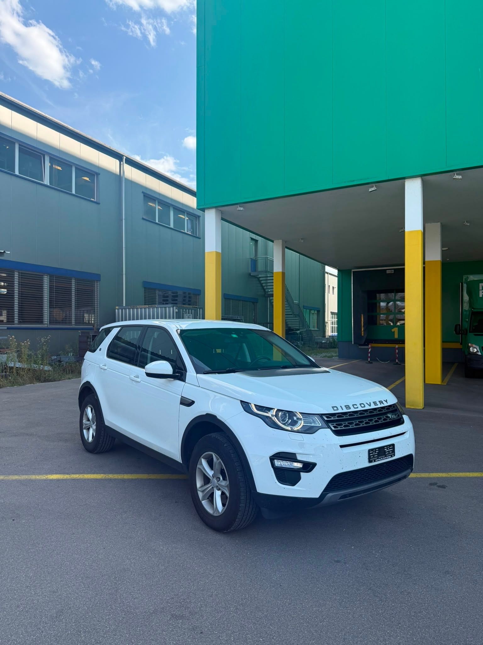 LAND ROVER Discovery Sport 2.0 TD4 SE AT9