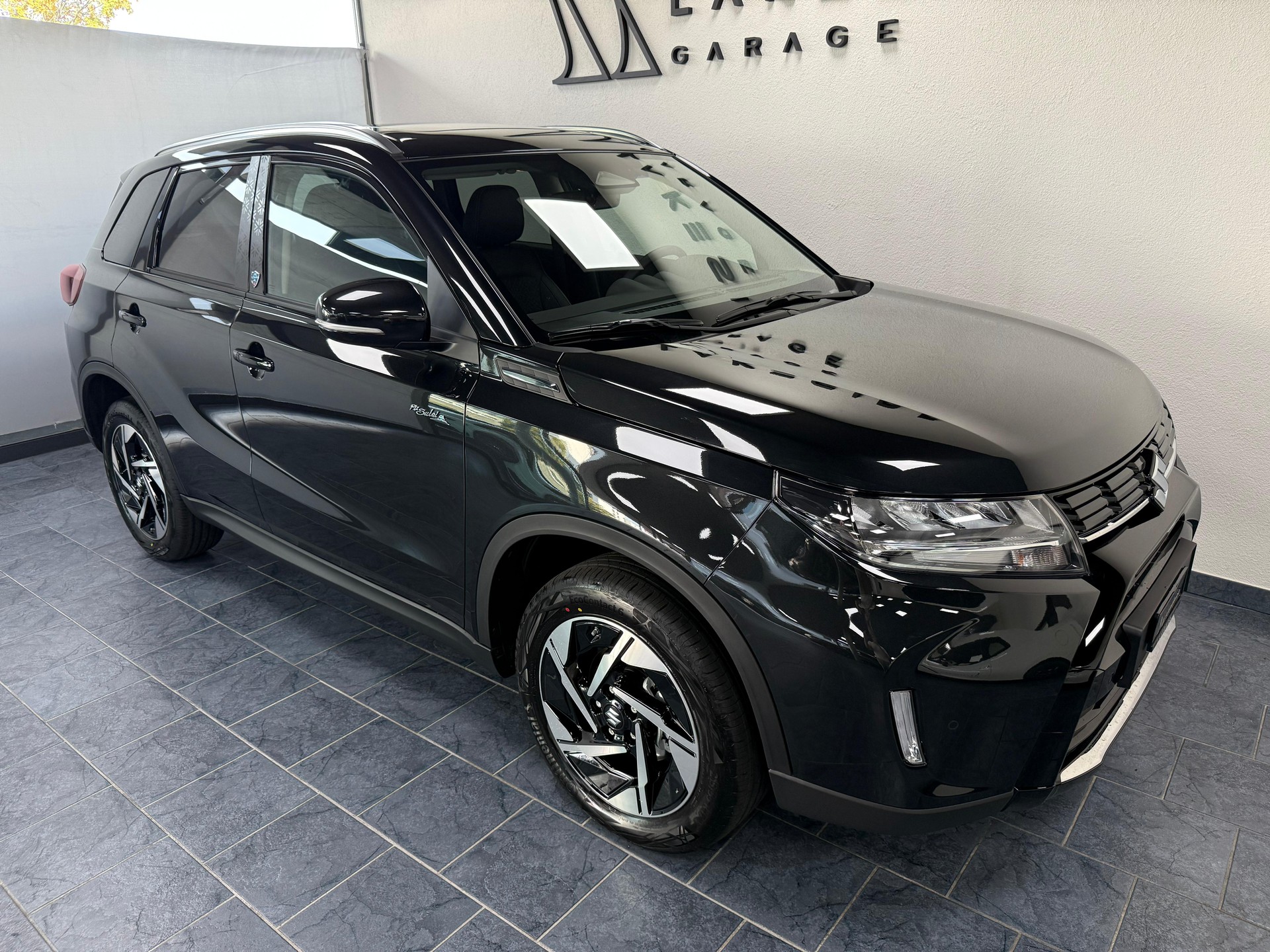 SUZUKI Vitara 1.4 Boosterjet Piz Sulai Top 4x4 Hybrid-showroom-element-2