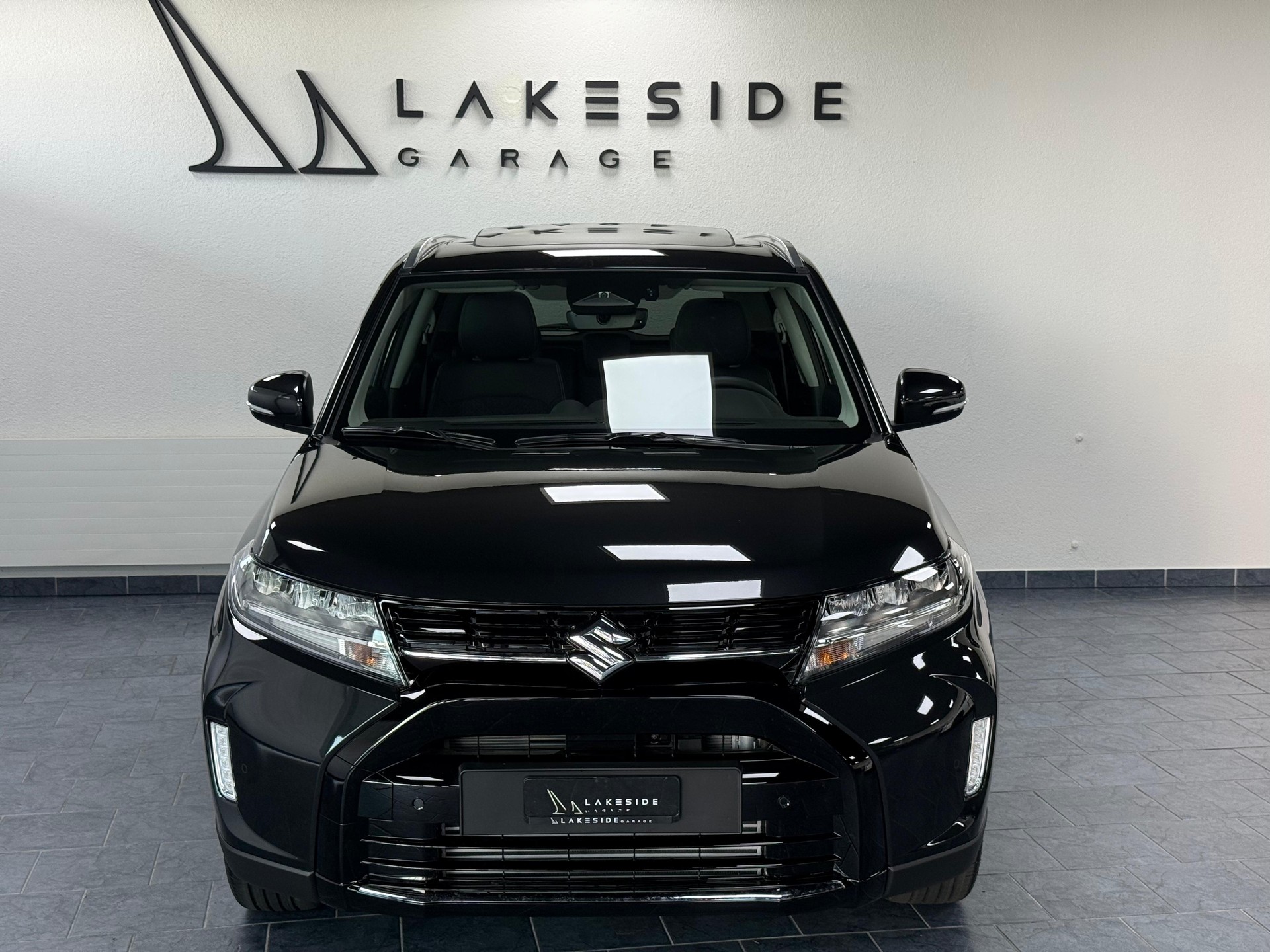 SUZUKI Vitara 1.4 Boosterjet Piz Sulai Top 4x4 Hybrid-showroom-element-1