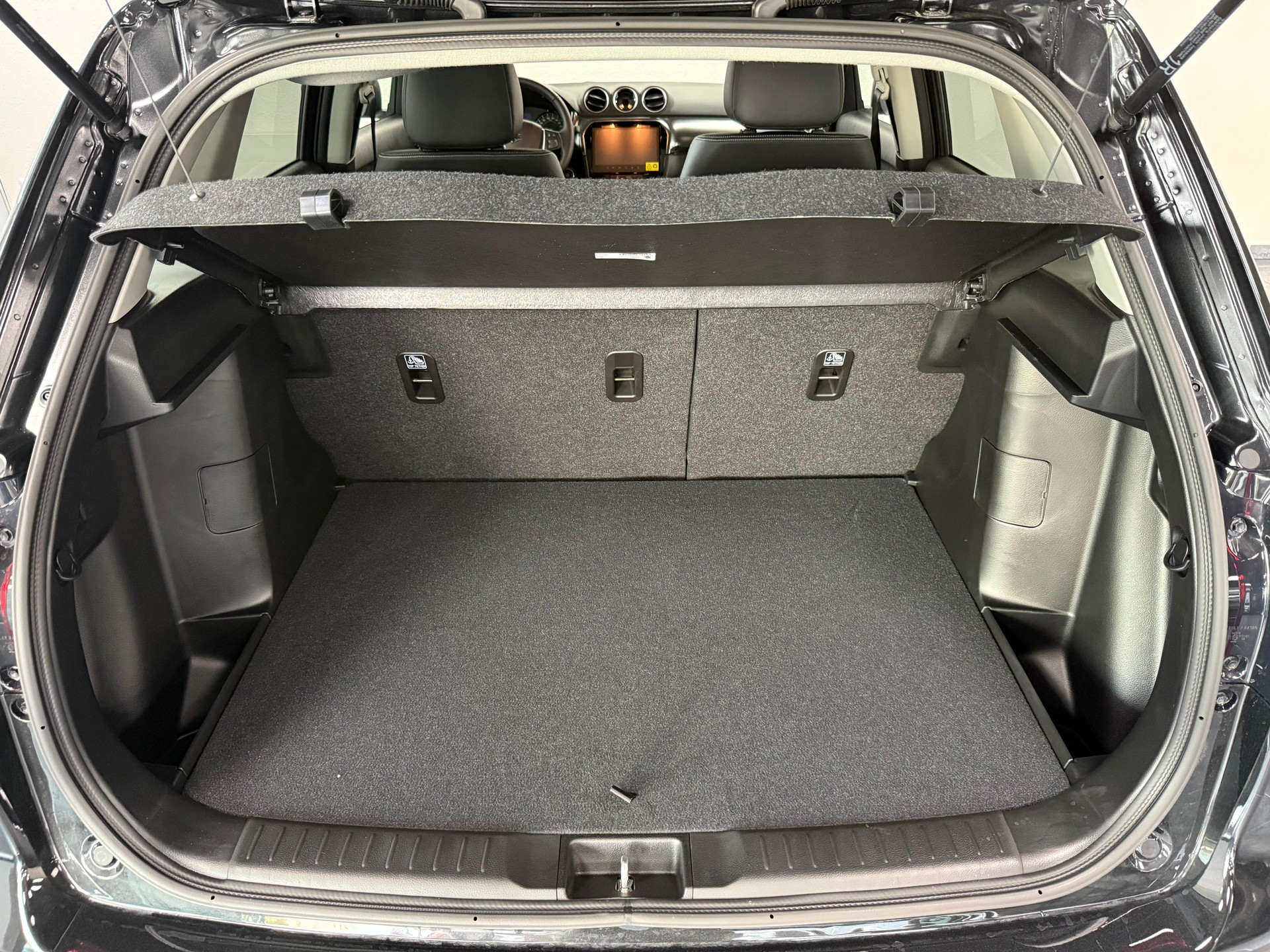 SUZUKI Vitara 1.4 Boosterjet Piz Sulai Top 4x4 Hybrid-image-25