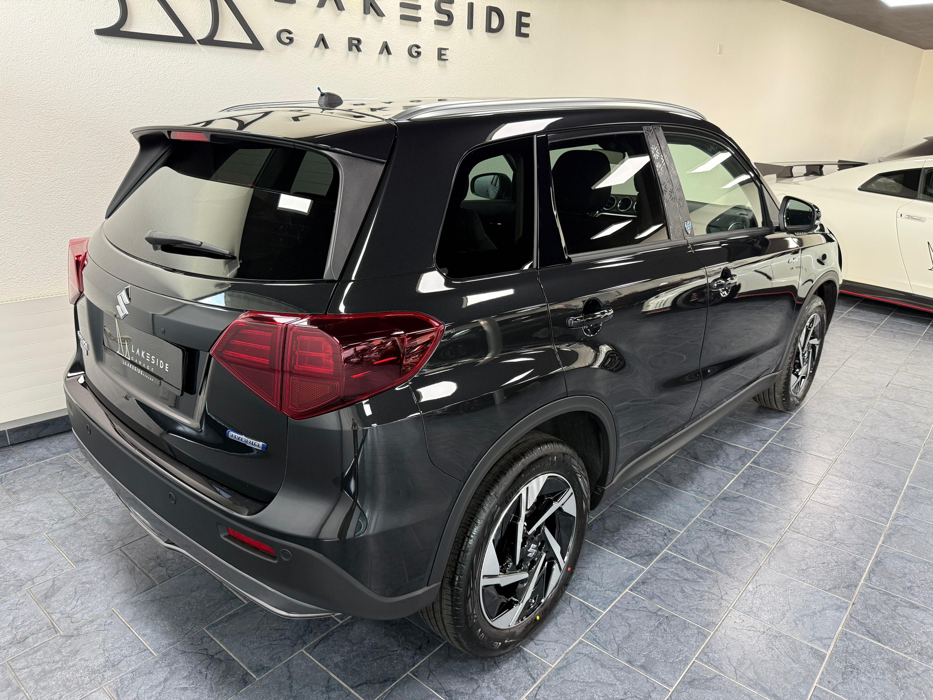 SUZUKI Vitara 1.4 Boosterjet Piz Sulai Top 4x4 Hybrid-showroom-element-3