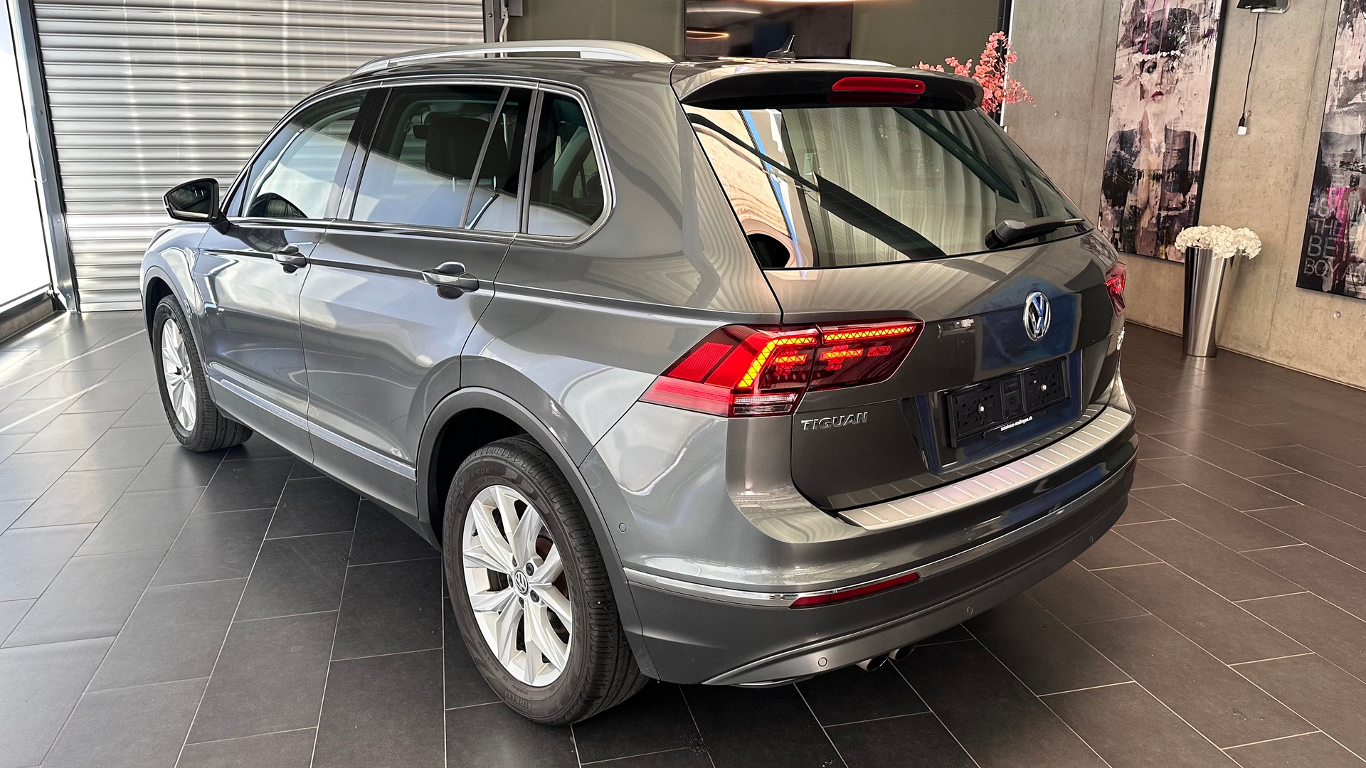 VW Tiguan 2.0 TSI Highline DSG-image-13