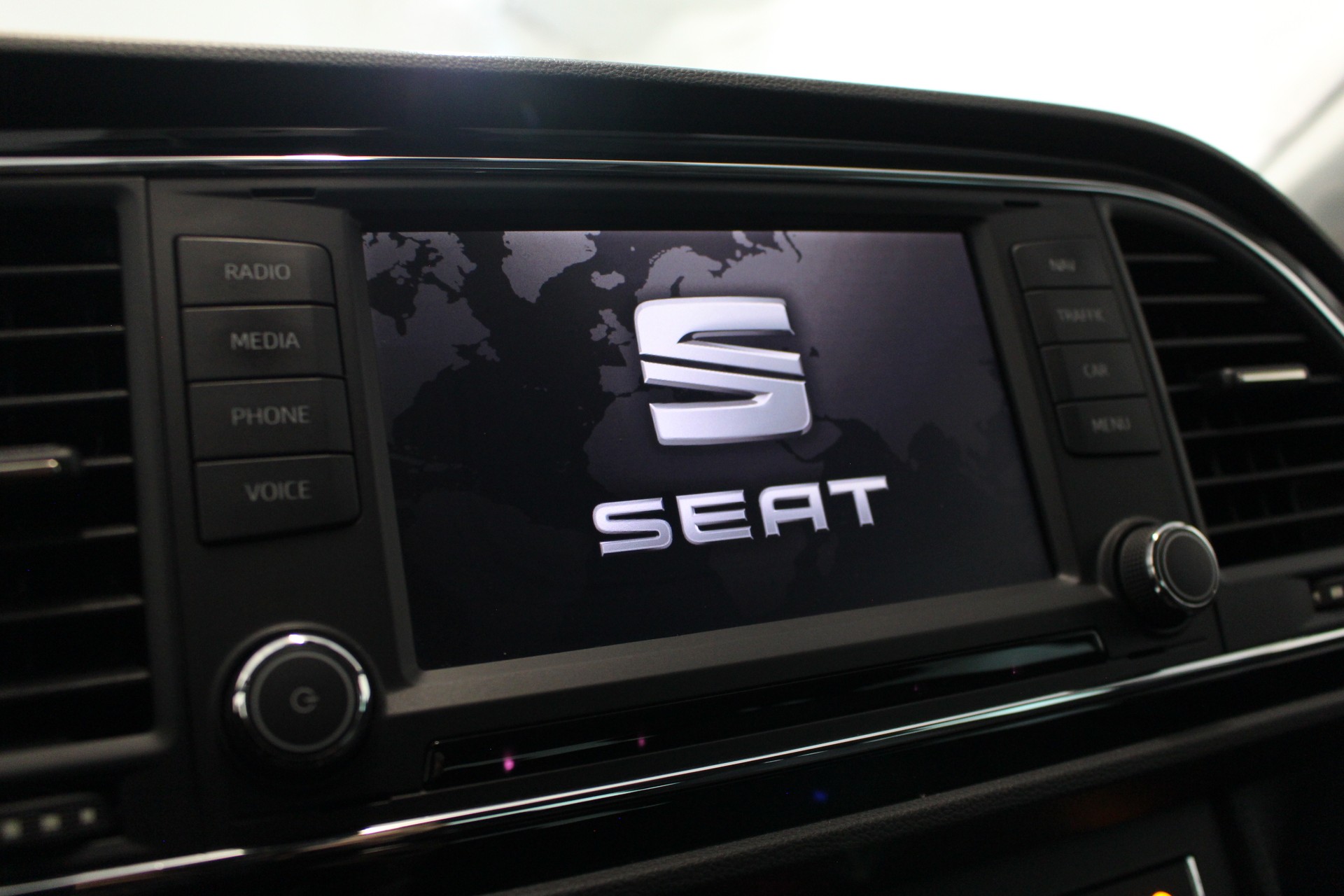 SEAT Leon 1.4 TSI 125 Style-image-14