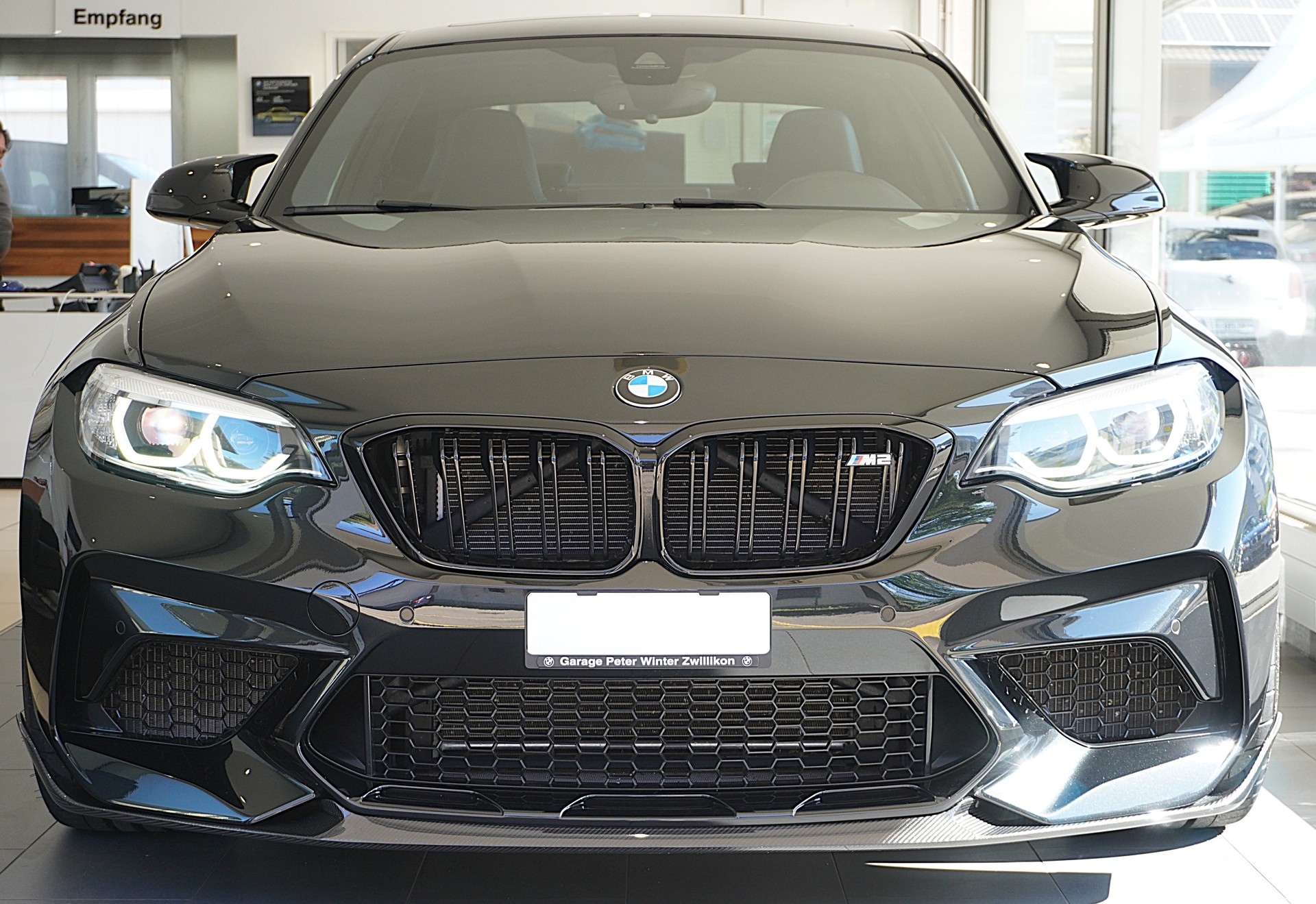 BMW M2 Competition Drivelogic-showroom-element-1