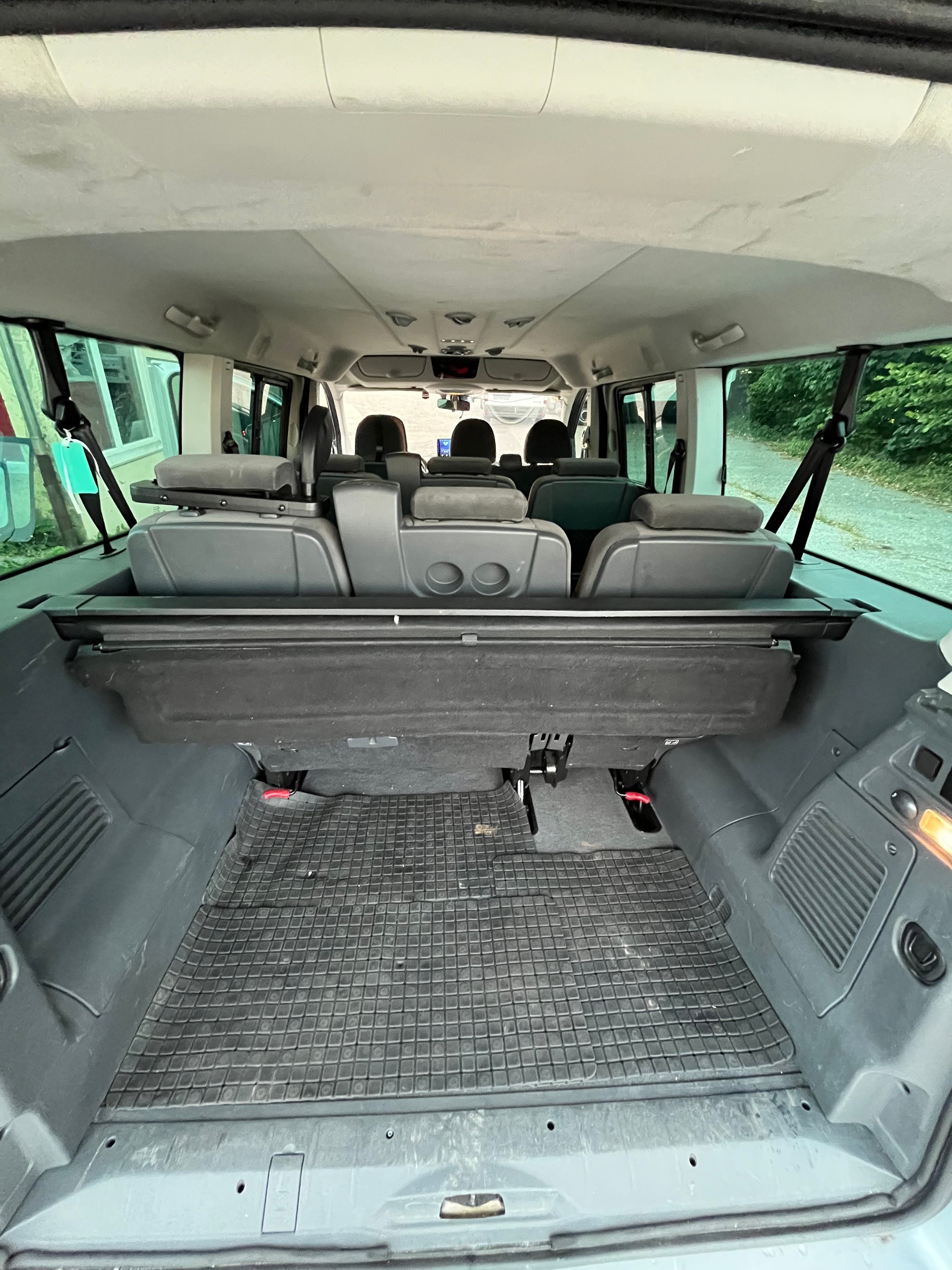 PEUGEOT Expert Tepee 2.0 HDi A Shuttle L2-image-12