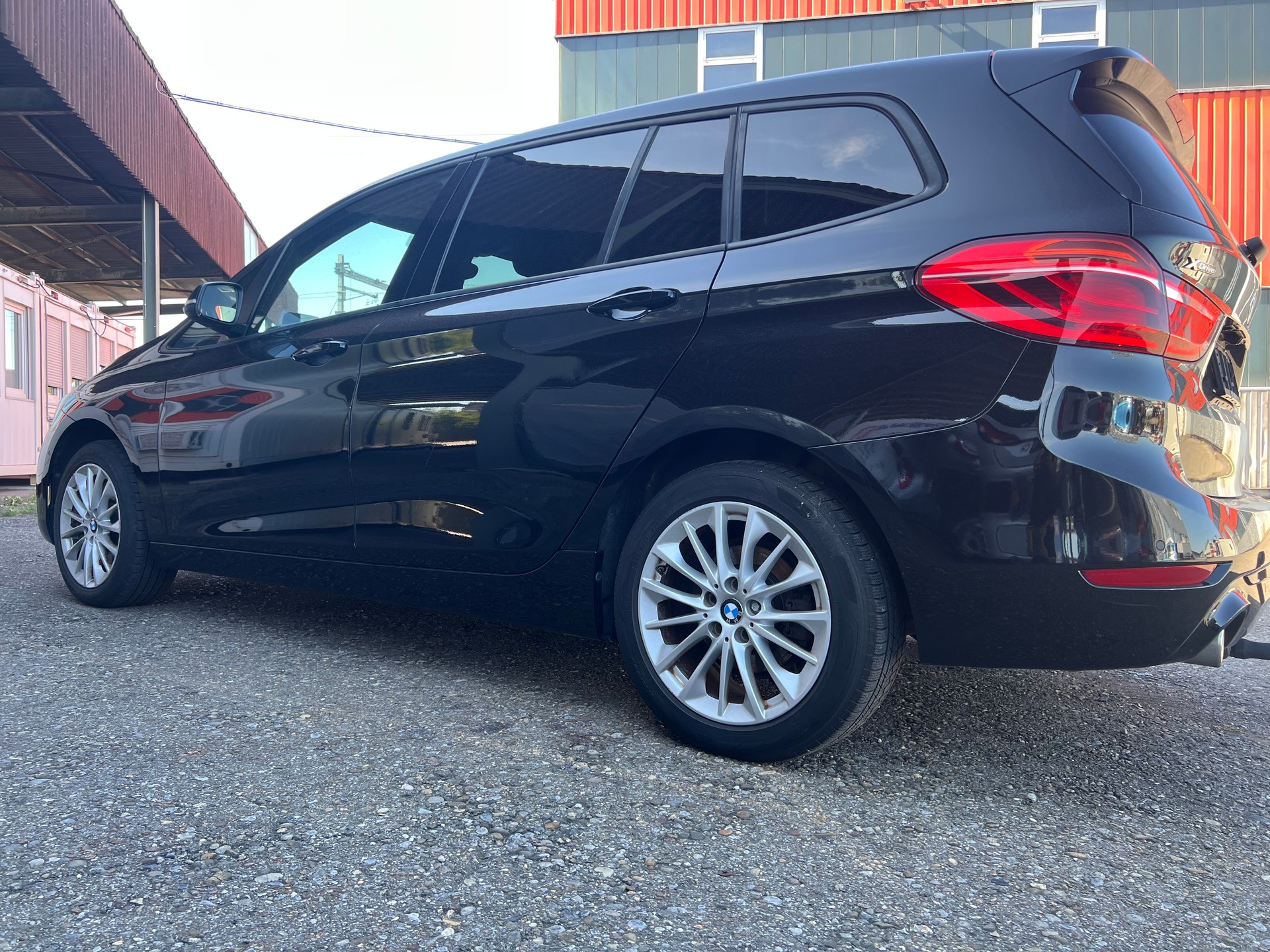BMW 218d xDrive Gran Tourer Steptronic Luxury Line 7 PLATZ-image-1