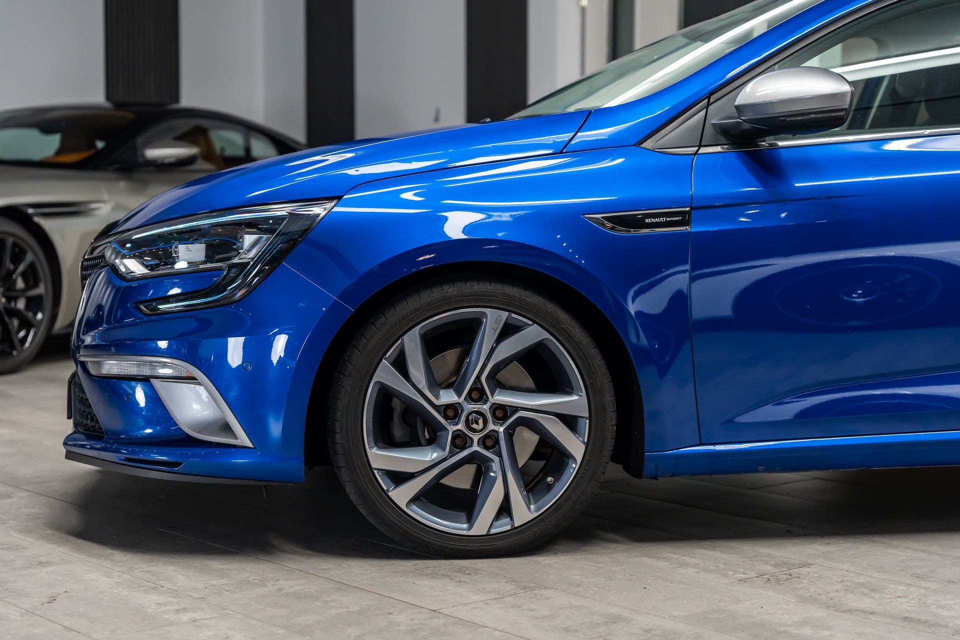 RENAULT Mégane Grandtour 1.6 16V Turbo GT EDC-image-4