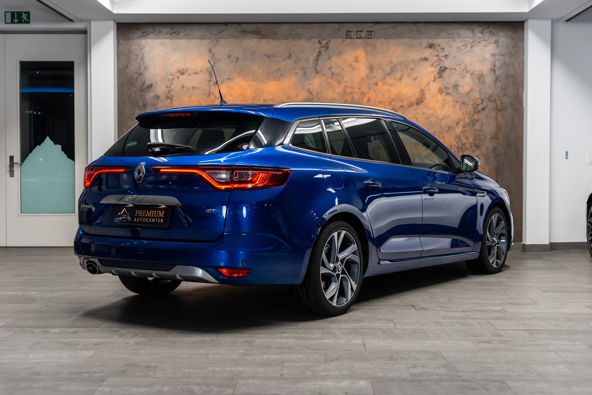 RENAULT Mégane Grandtour 1.6 16V Turbo GT EDC-image-5