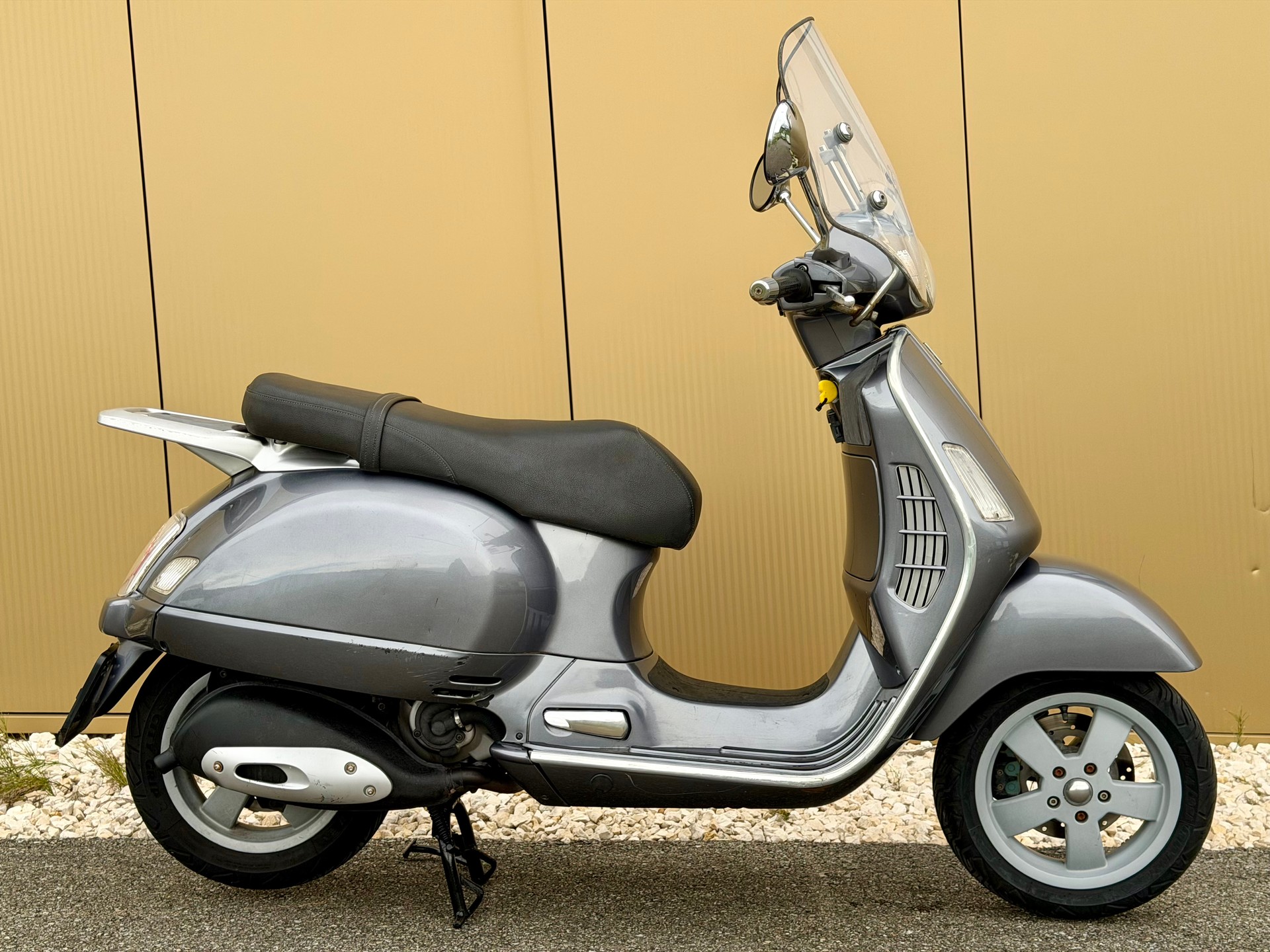 PIAGGIO Vespa 200 GT-image-3