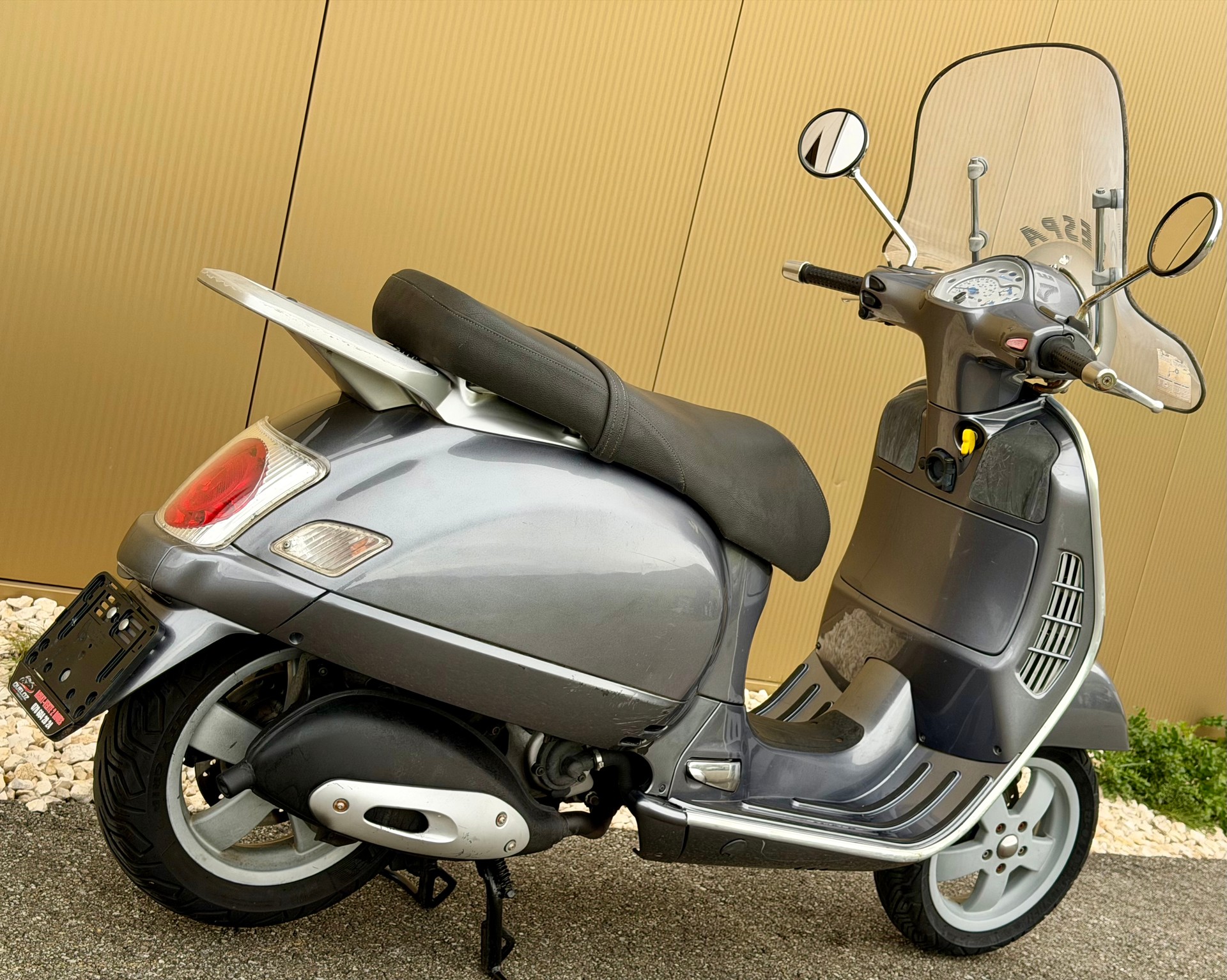PIAGGIO Vespa 200 GT-image-4