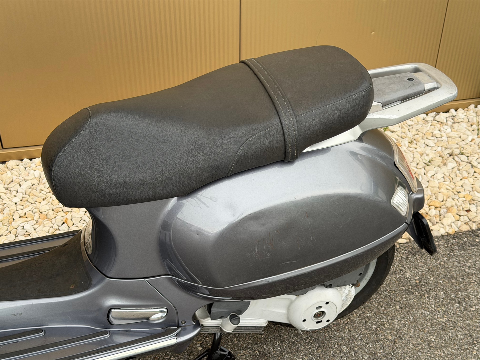 PIAGGIO Vespa 200 GT-image-14