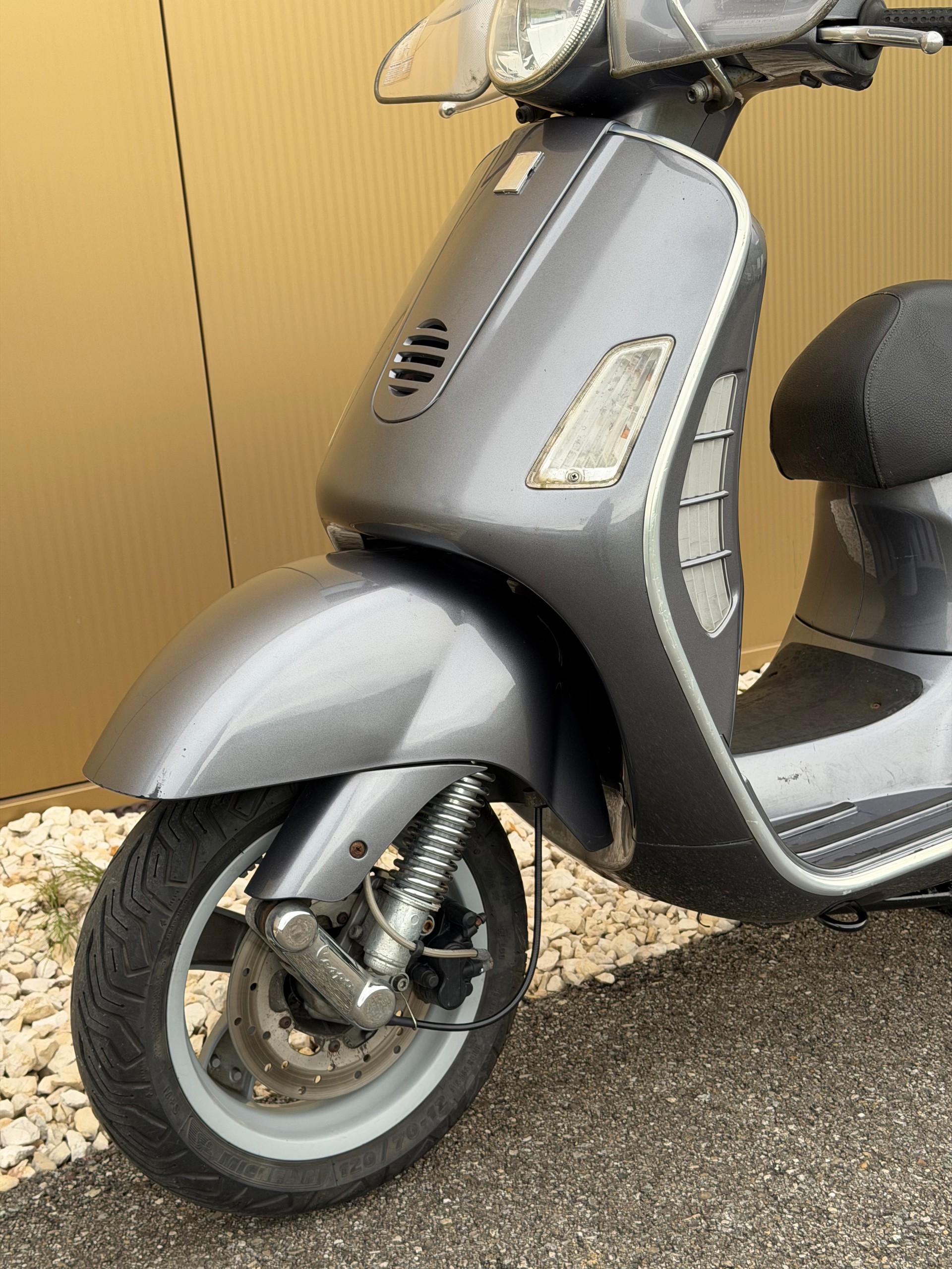 PIAGGIO Vespa 200 GT-image-8