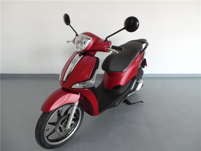 PIAGGIO Liberty 125 iGet Sport ABS-image-2