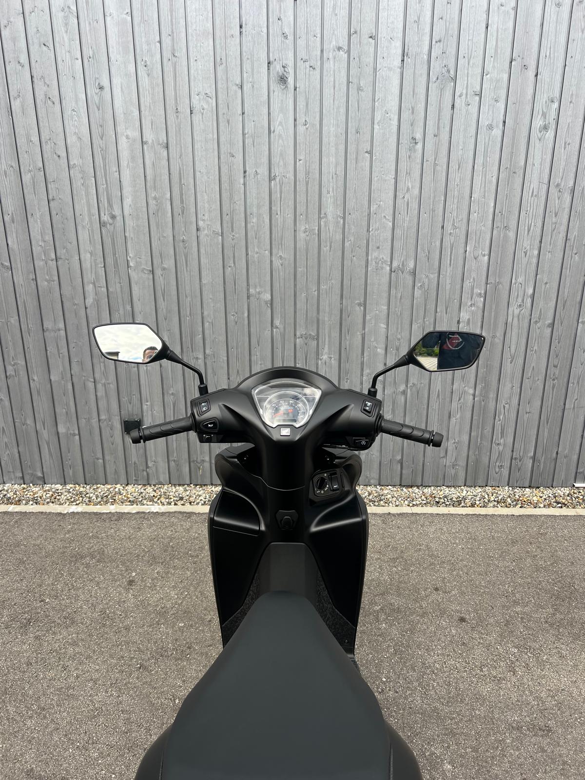 HONDA NSC Vision 110-image-2