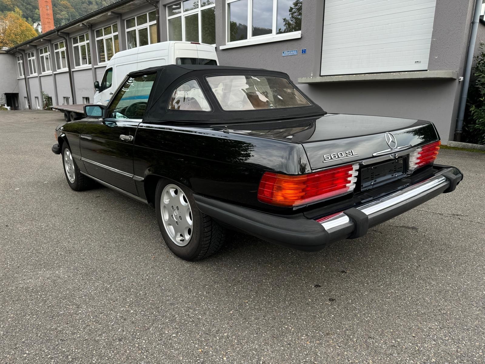 MERCEDES-BENZ 560 SL-image-14