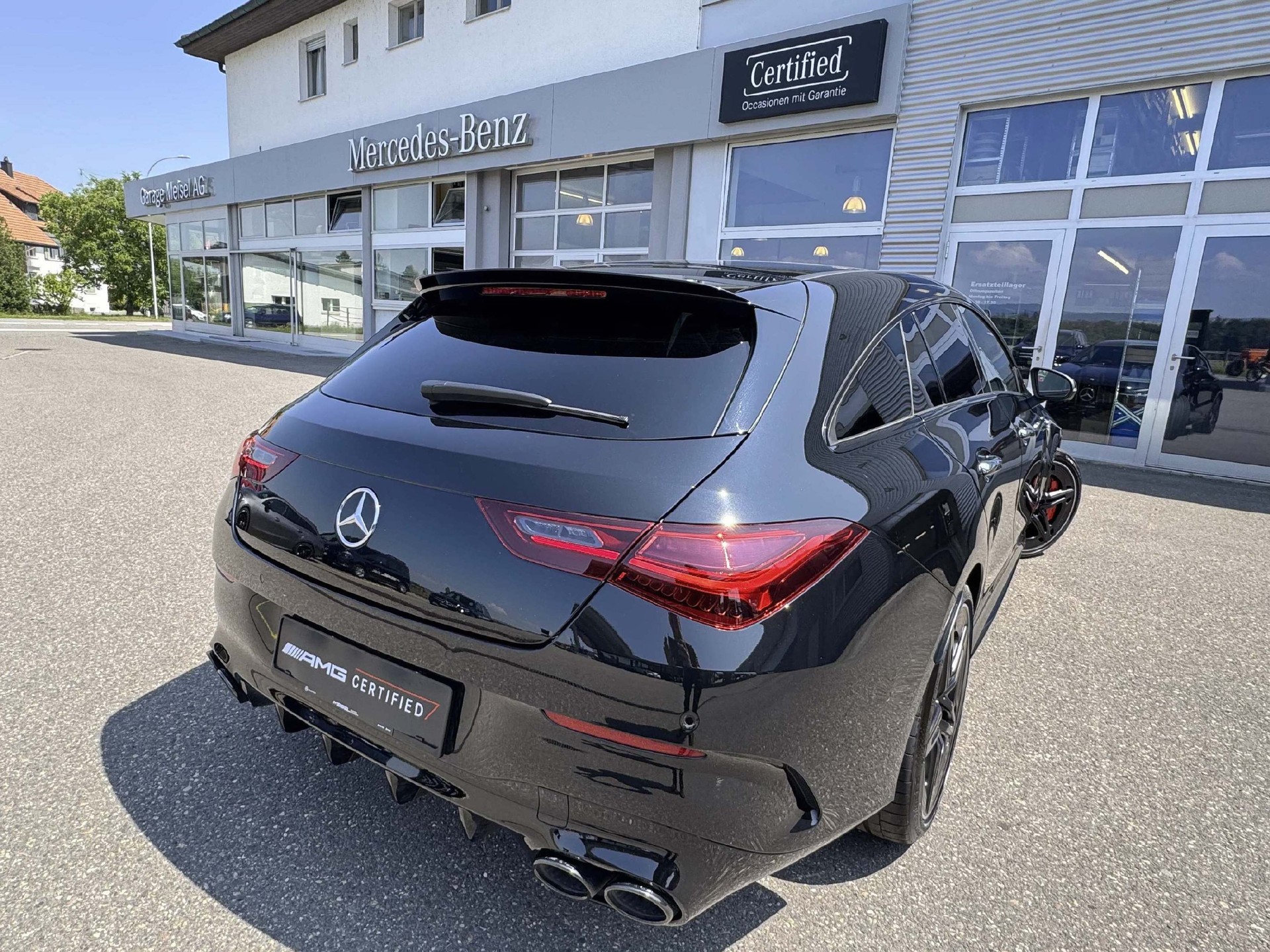 MERCEDES-BENZ CLA 45 S AMG 4Matic+ Shooting Brake-image-3