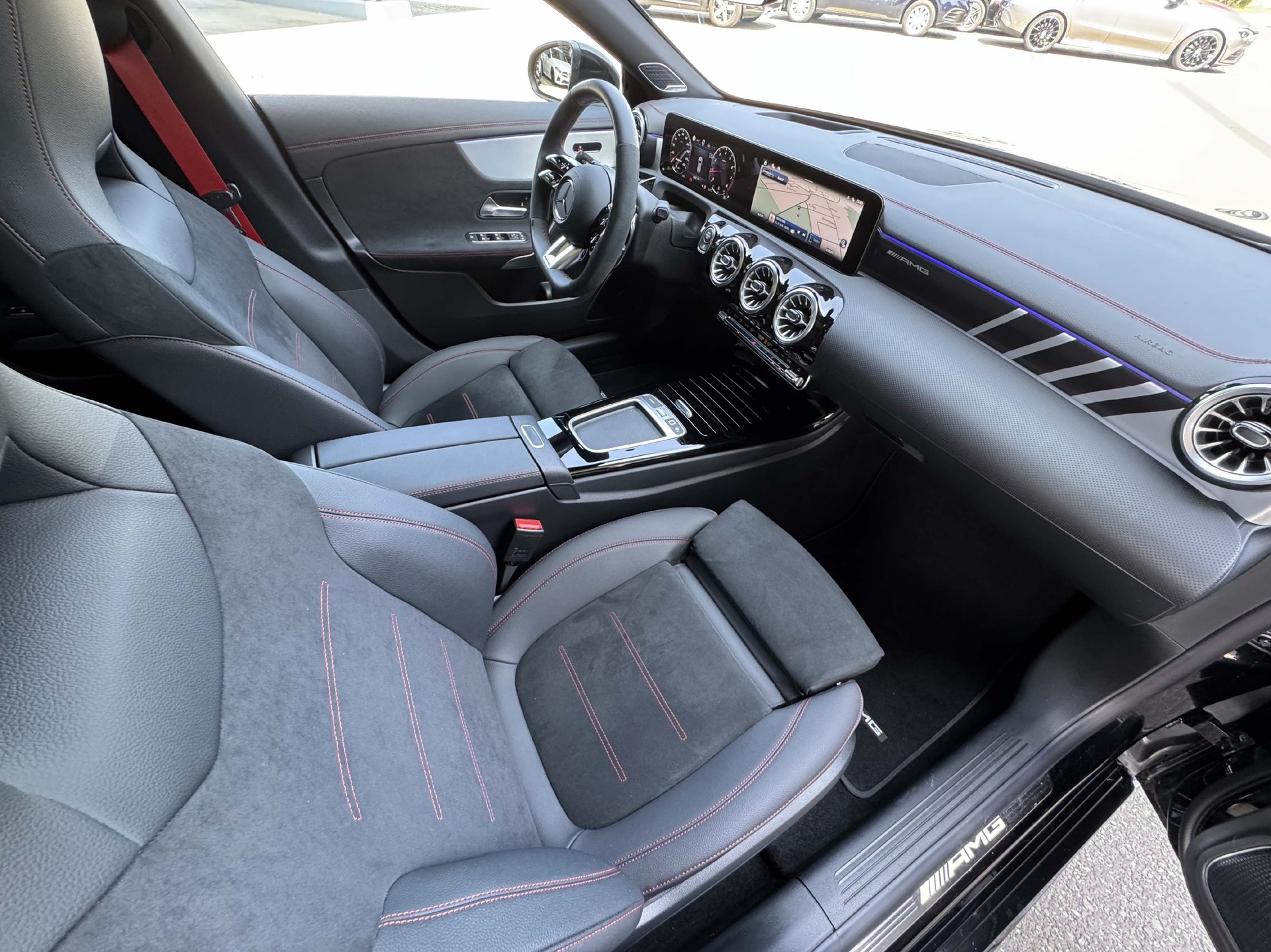 MERCEDES-BENZ CLA 45 S AMG 4Matic+ Shooting Brake-image-7