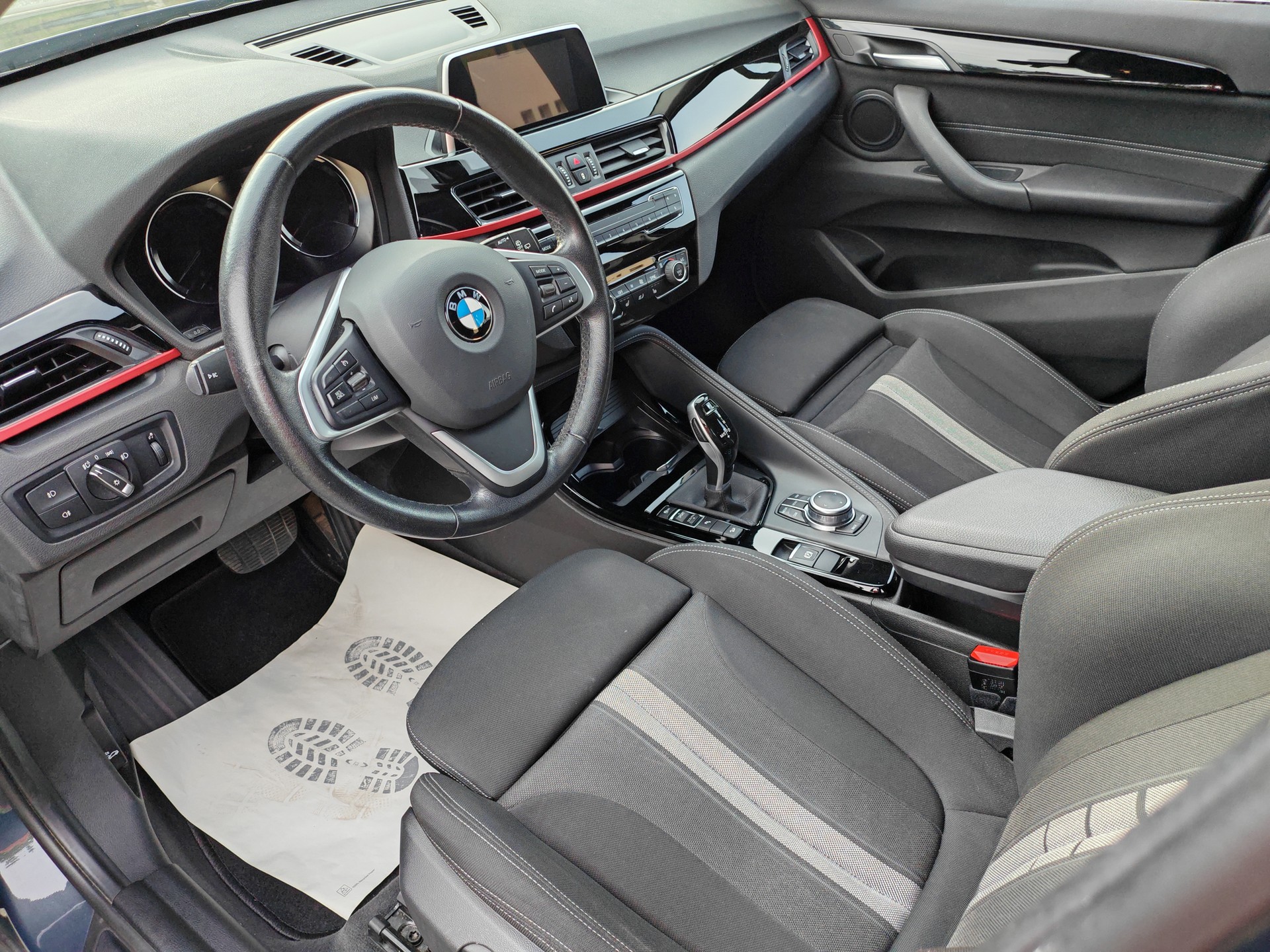BMW X1 xDrive 18d Sport Line Steptronic [Expertise du jour + Garantie 12 mois + Service & Immat. Offerts]-image-14