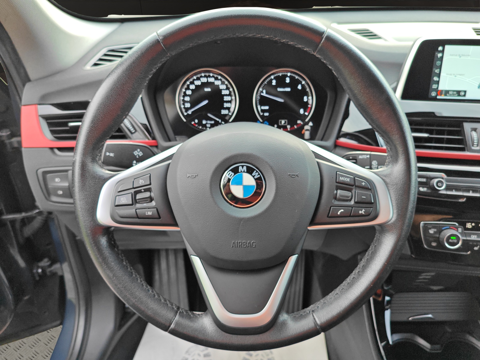 BMW X1 xDrive 18d Sport Line Steptronic [Expertise du jour + Garantie 12 mois + Service & Immat. Offerts]-image-10