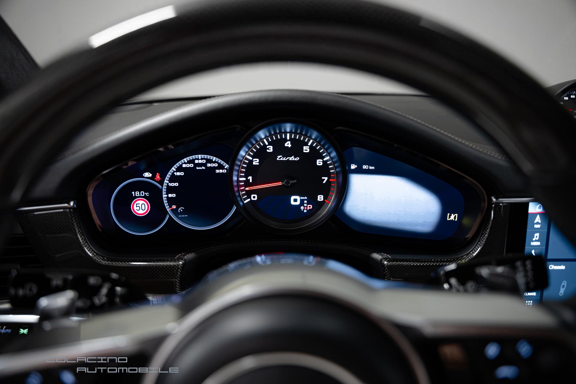 PORSCHE Panamera Turbo PDK-image-22