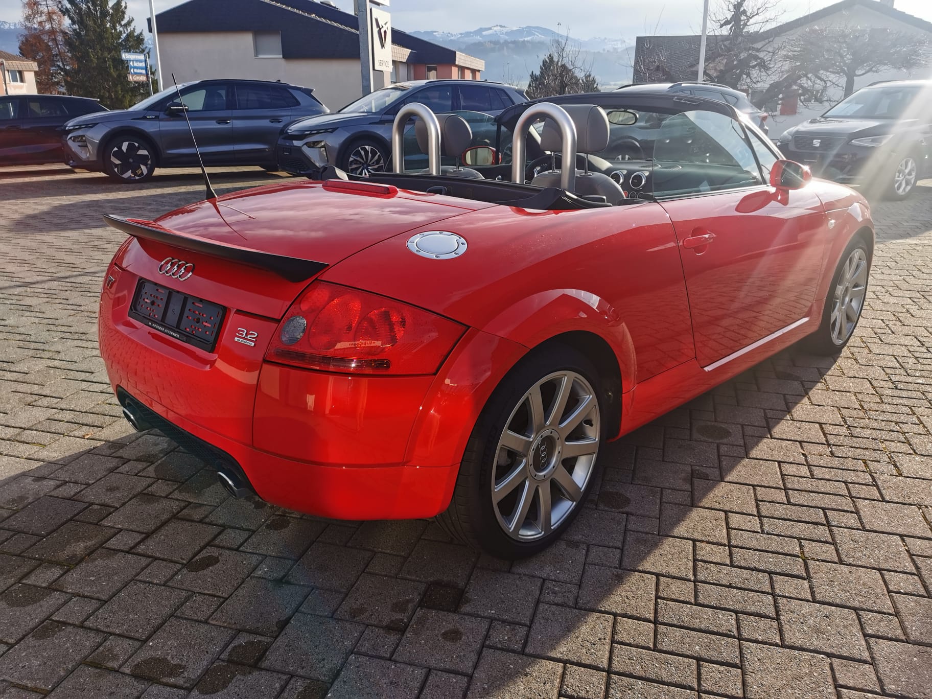 AUDI TT Roadster 3.2 quattro-image-5