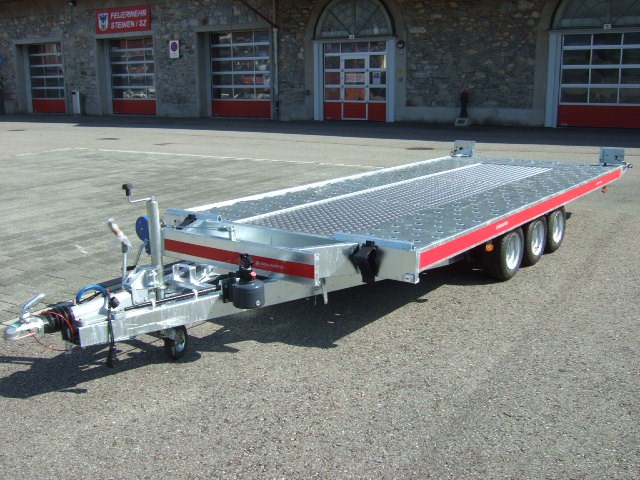 TEMARED Carkeeper 4820/3 3500Kg mittig Riffelblech-image-4