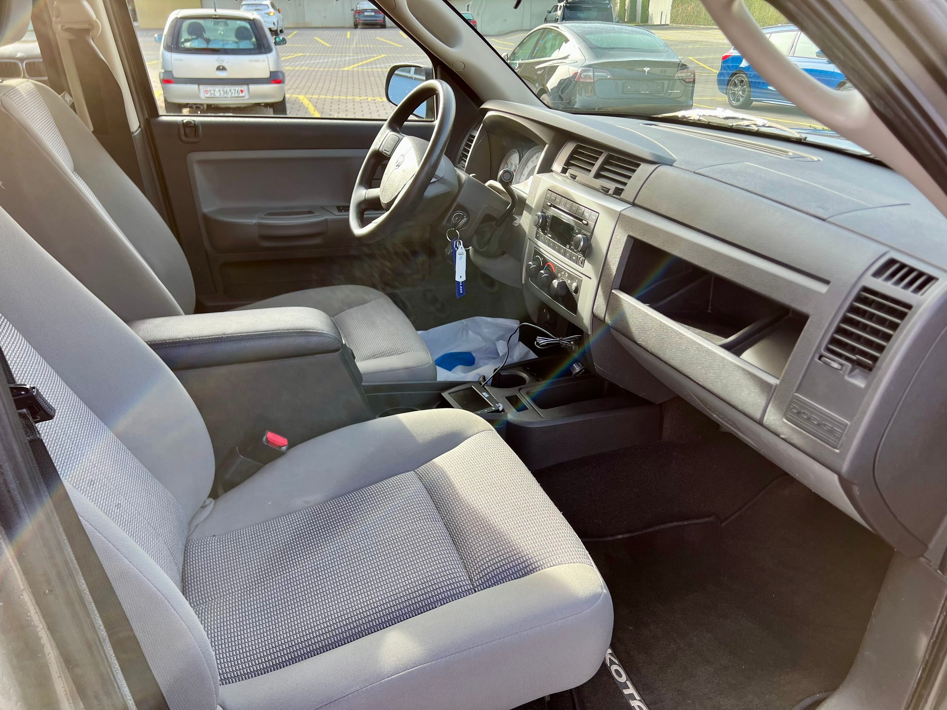 DODGE Dakota-image-9