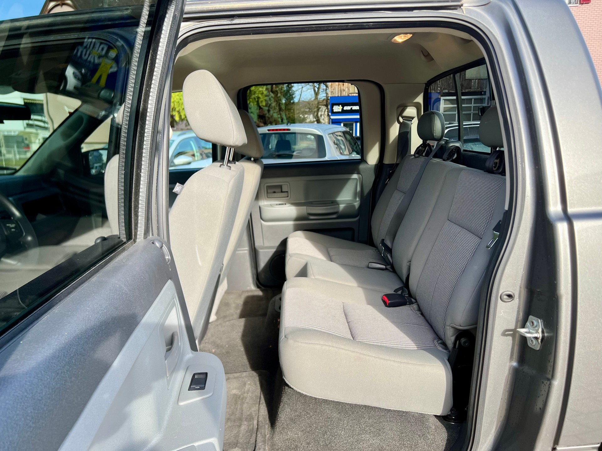 DODGE Dakota-image-10