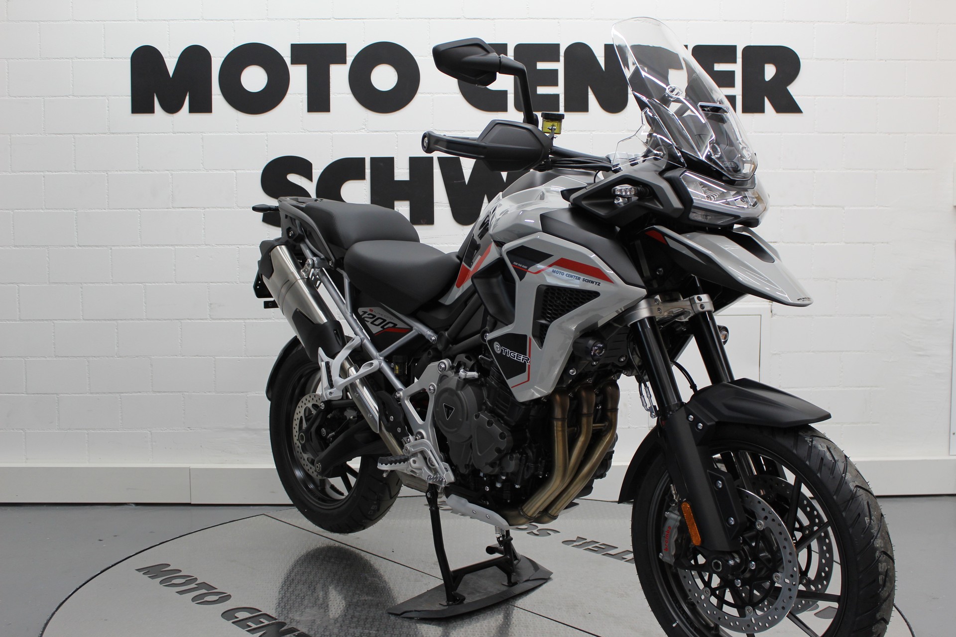 TRIUMPH Tiger 1200 Alpine Edition-image-1