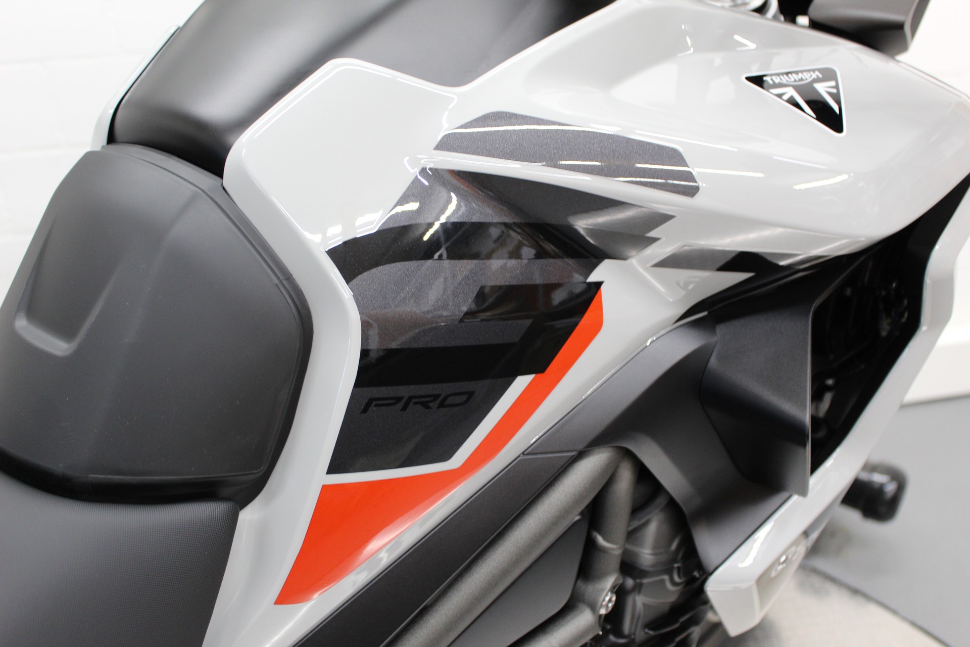 TRIUMPH Tiger 1200 Alpine Edition-image-5