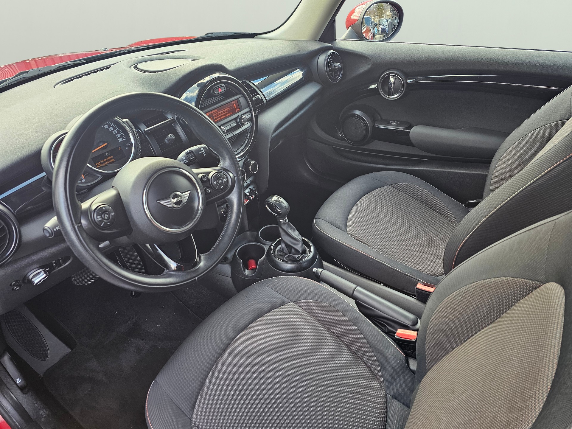 MINI Cooper Steptronic-image-12