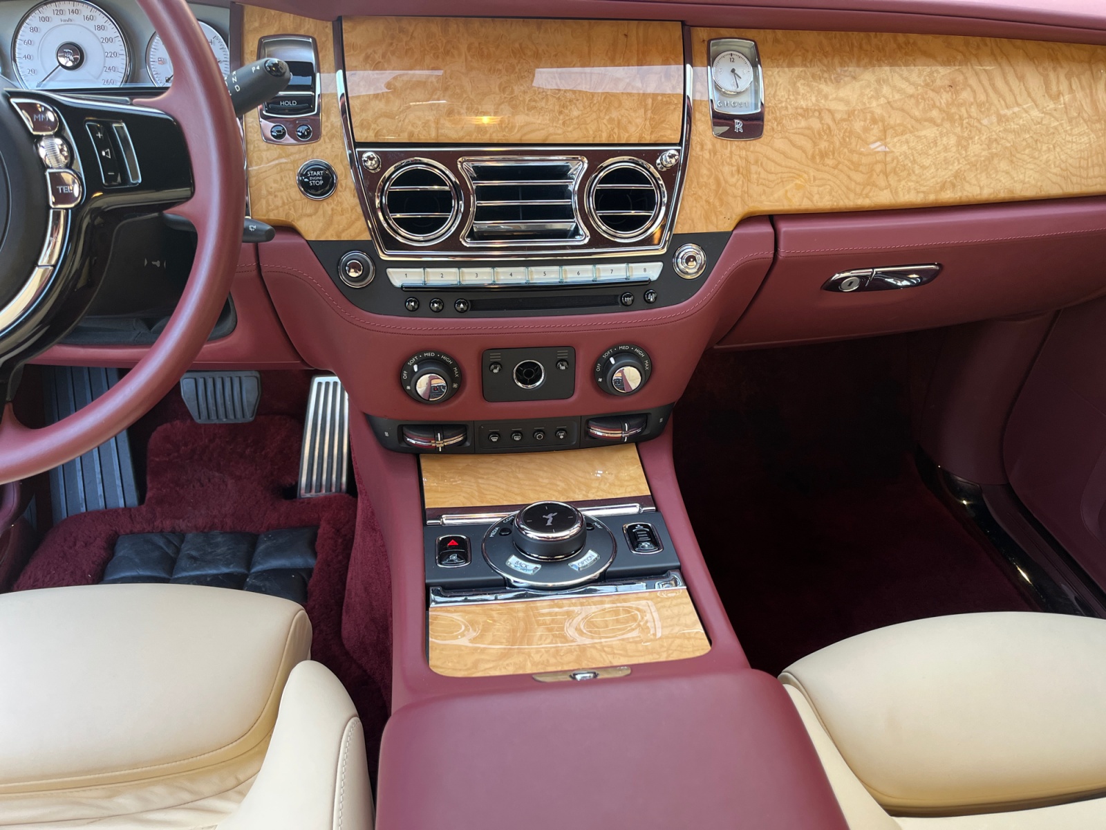 ROLLS-ROYCE Ghost 6.6 V12-image-8