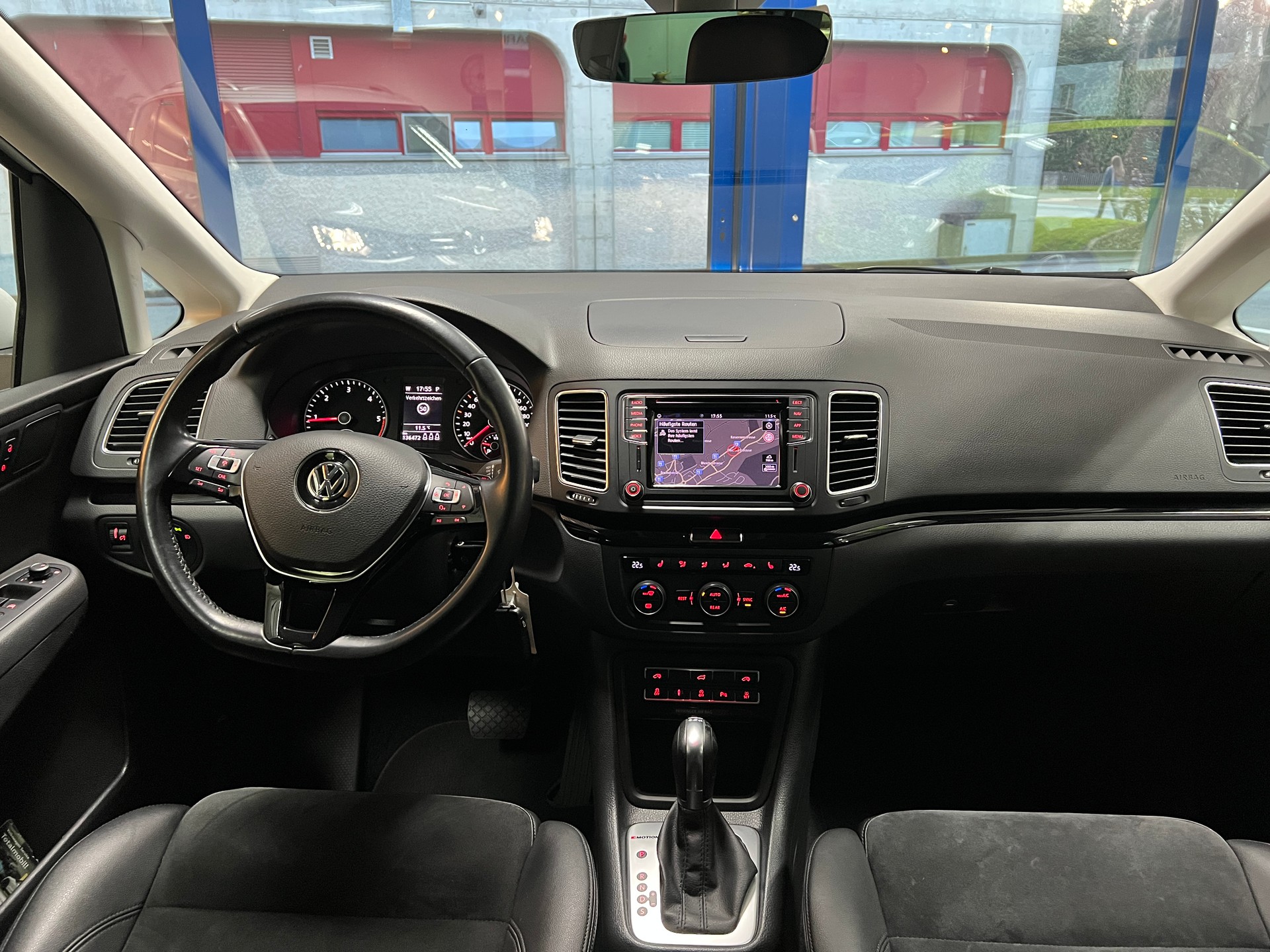 VW Sharan 2.0 TDI BMT Highline 4Motion DSG / AHK 2400KG-image-11