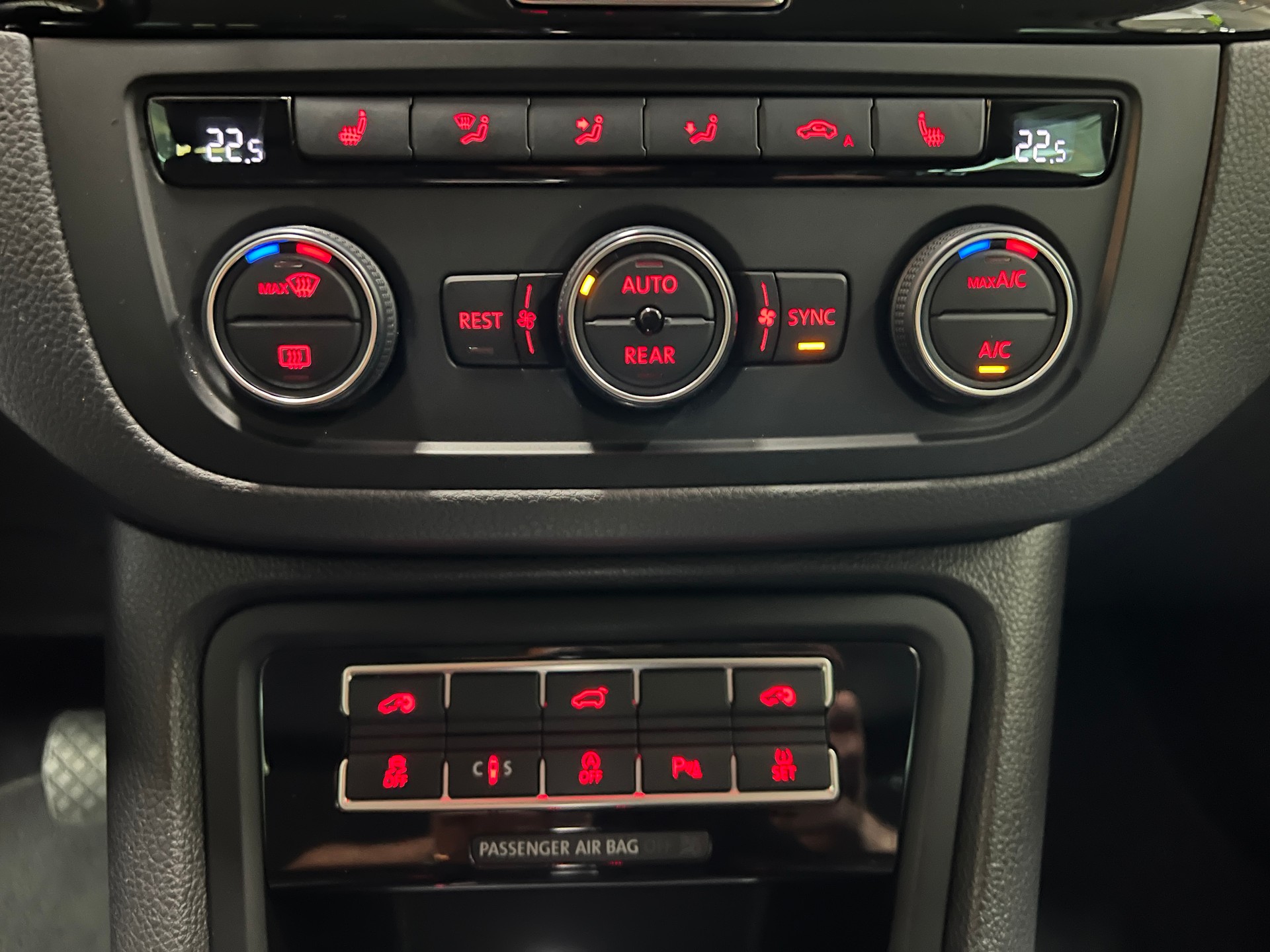 VW Sharan 2.0 TDI BMT Highline 4Motion DSG / AHK 2400KG-image-16