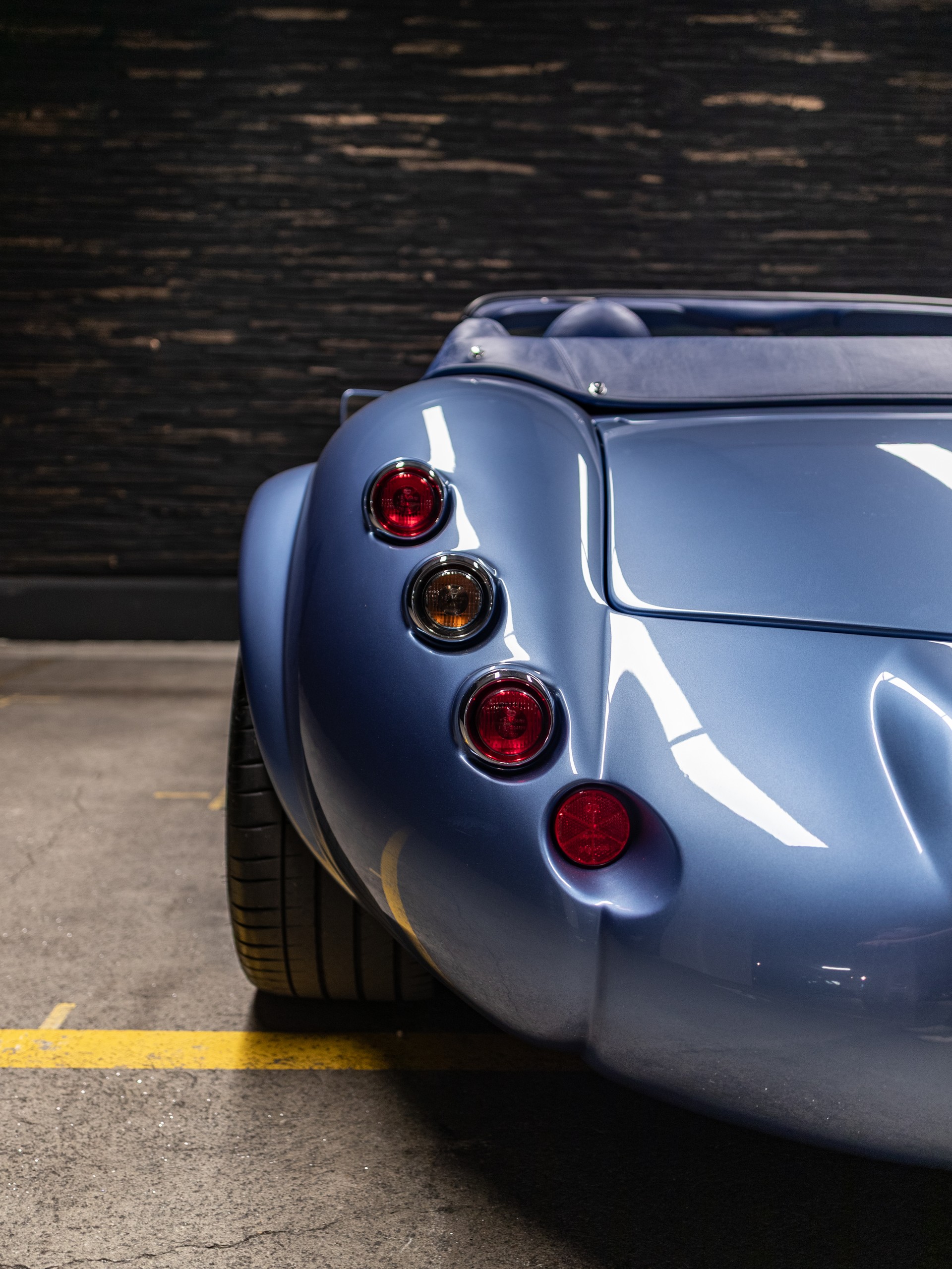 WIESMANN Roadster MF3-image-13