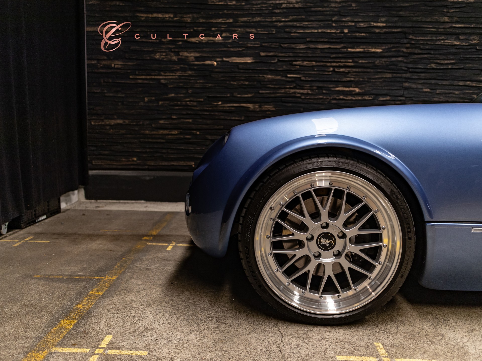 WIESMANN Roadster MF3-image-4