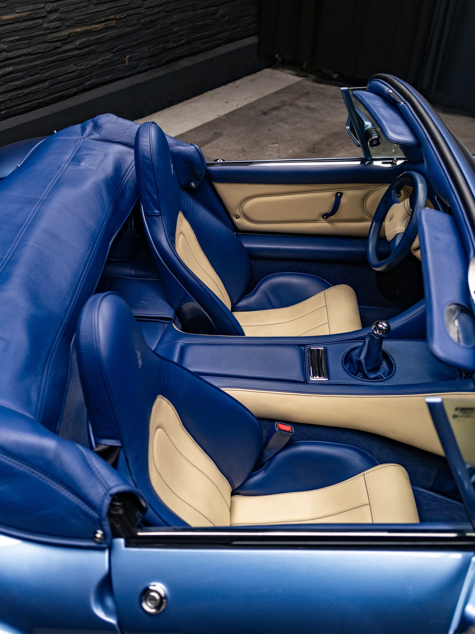 WIESMANN Roadster MF3-image-21