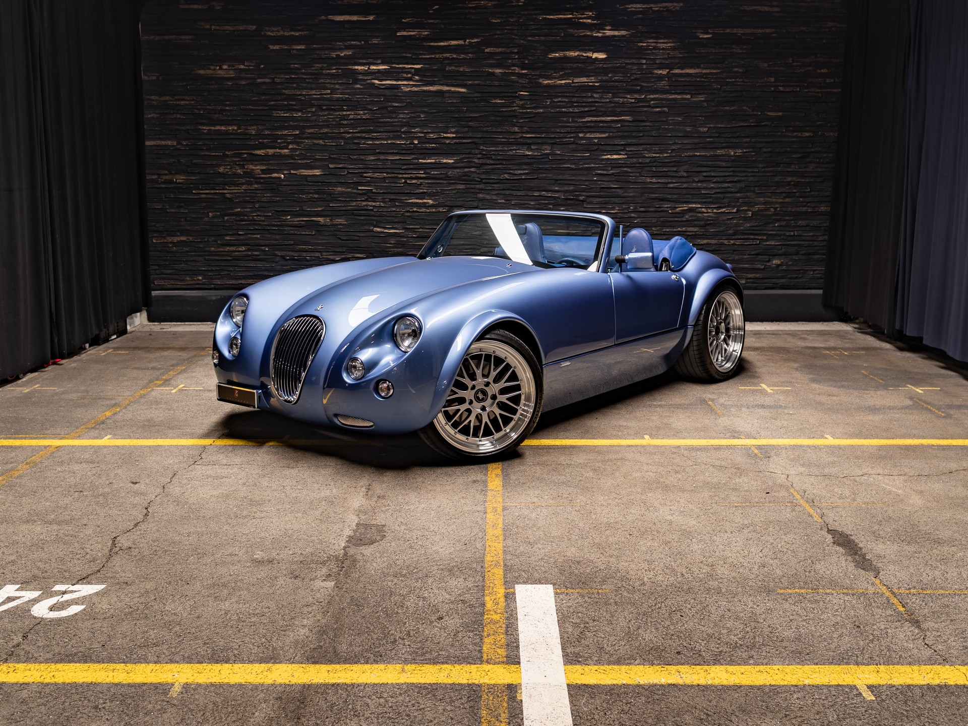 WIESMANN Roadster MF3-image-31
