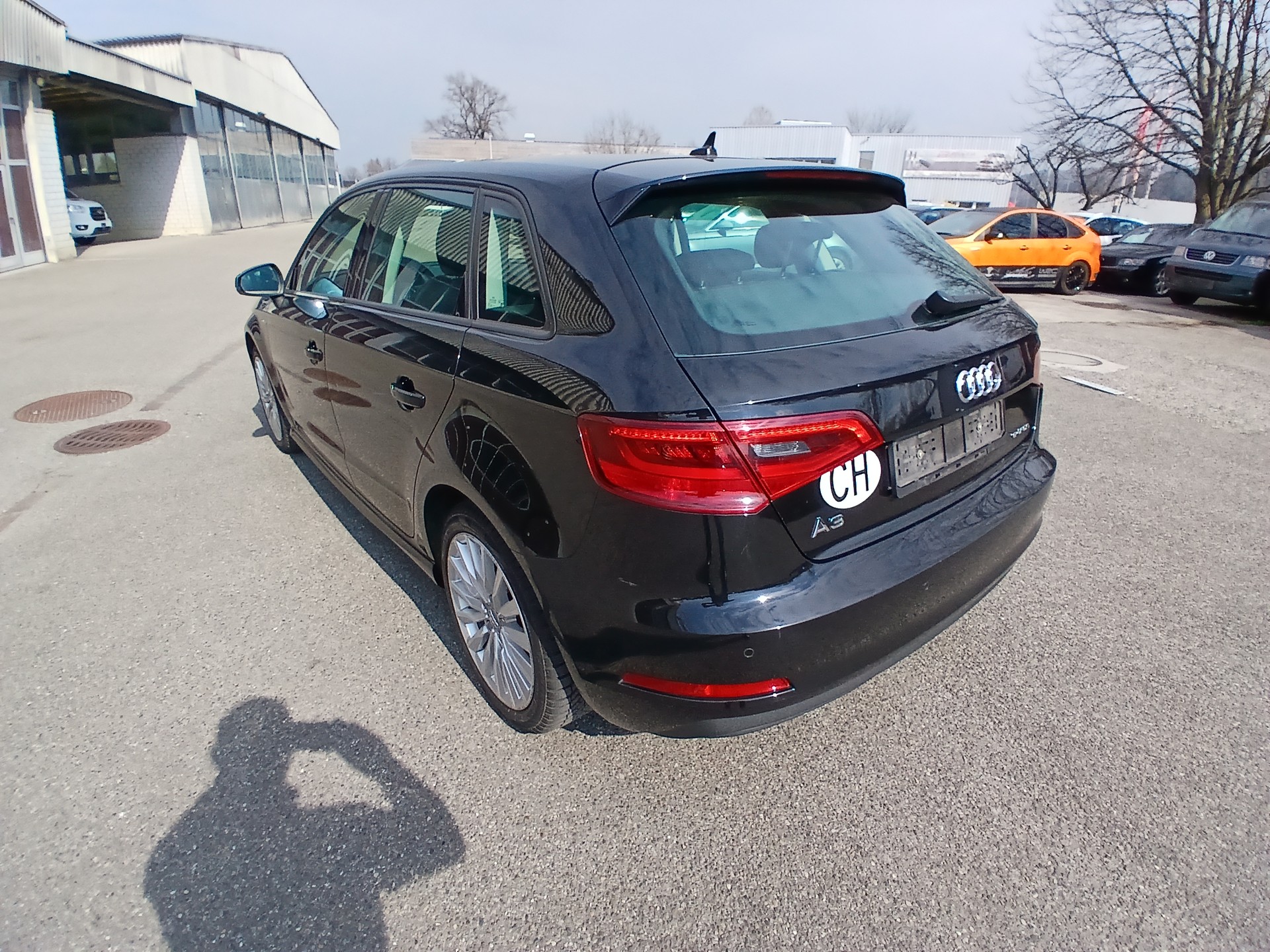 AUDI A3 Sportback 1.4 e-tron Ambition S-tronic-image-2