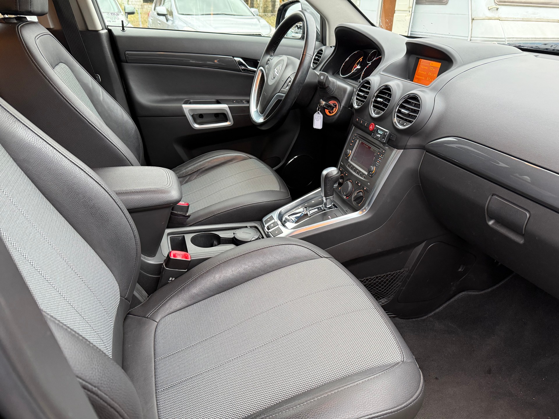 OPEL Antara 2.2 CDTi Enjoy 4WD Automatic-image-6
